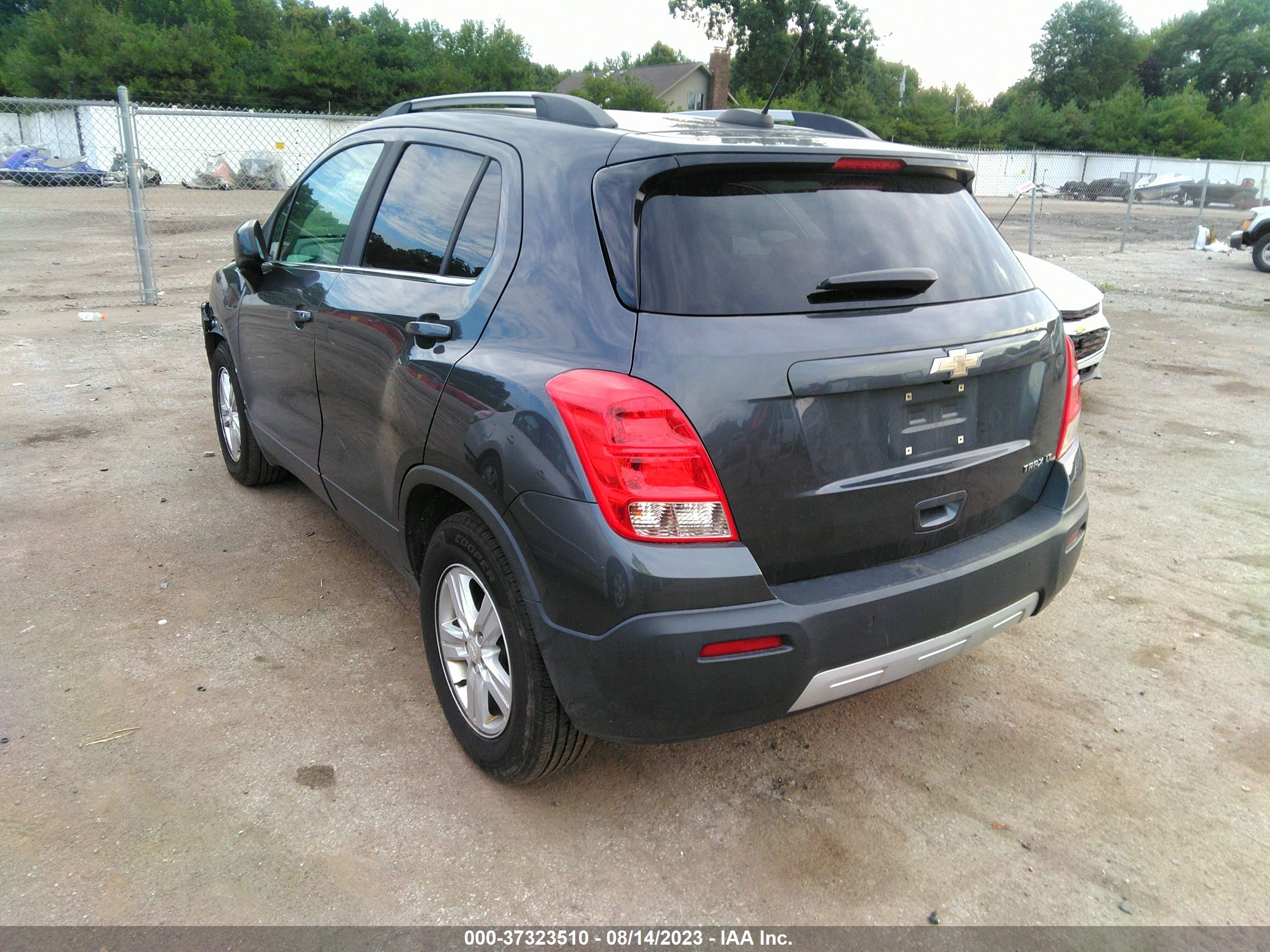 2016 CHEVROLET TRAX — VIN 3GNCJLSB2GL276629 — photo 3