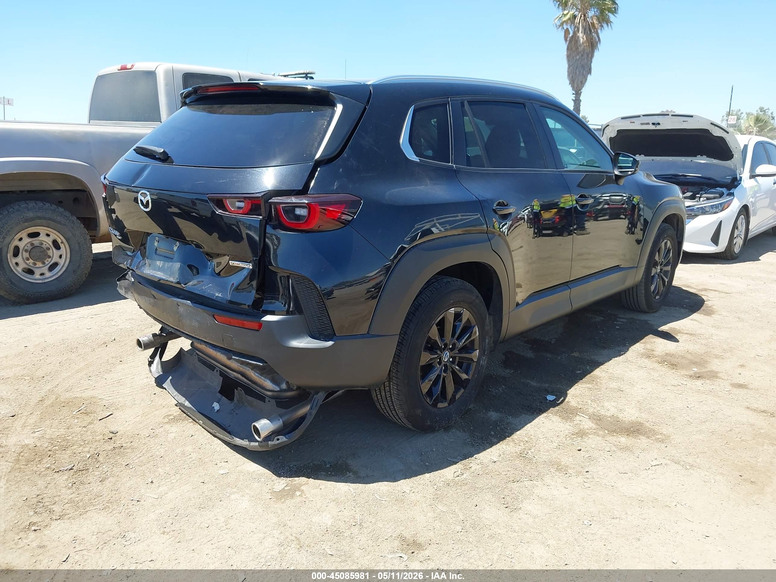 2024 MAZDA CX-50 — VIN 7MMVABAM8RN211558 — photo 4