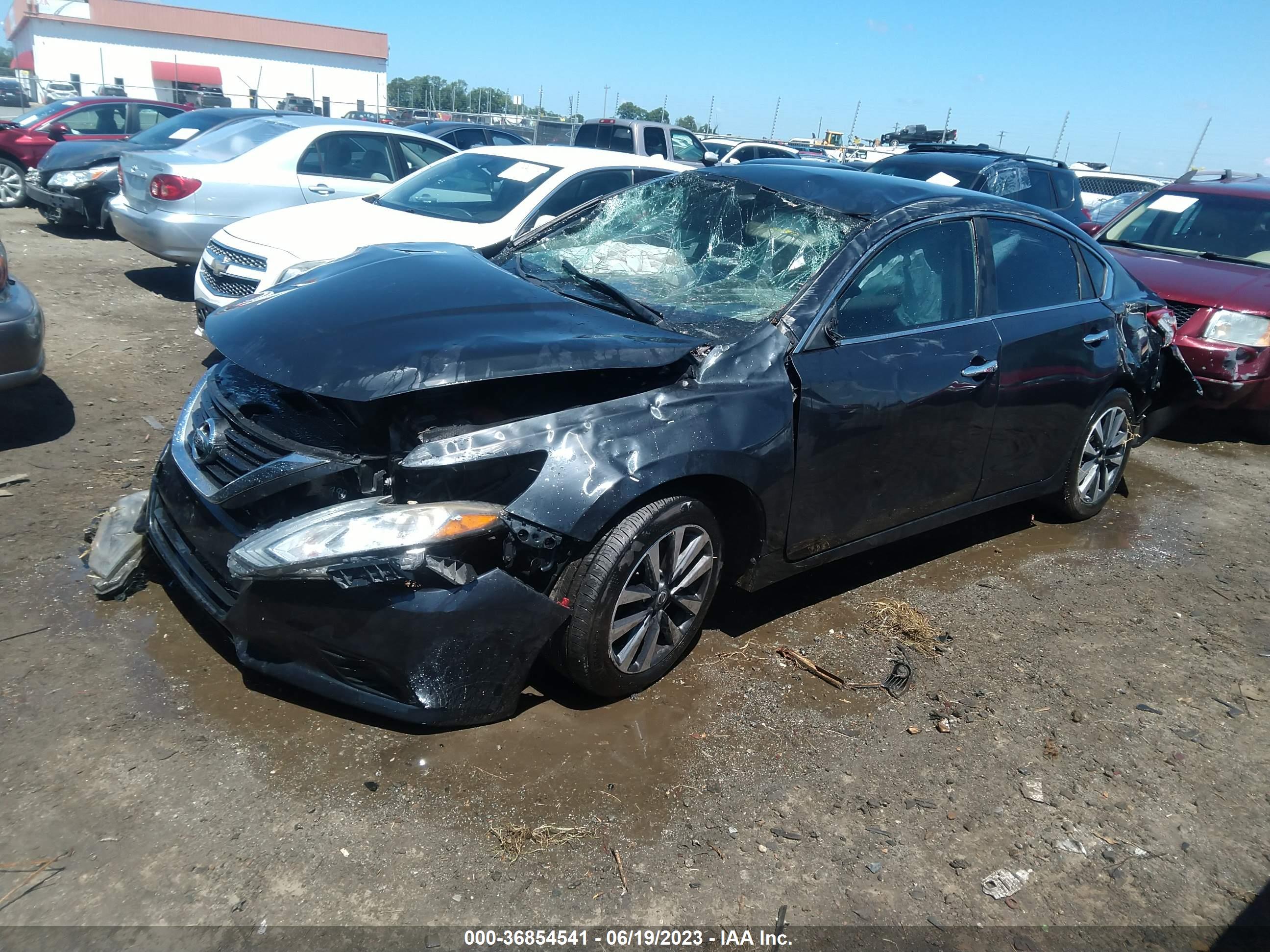 2017 NISSAN ALTIMA — VIN 1N4AL3AP5HC247362 — photo 2