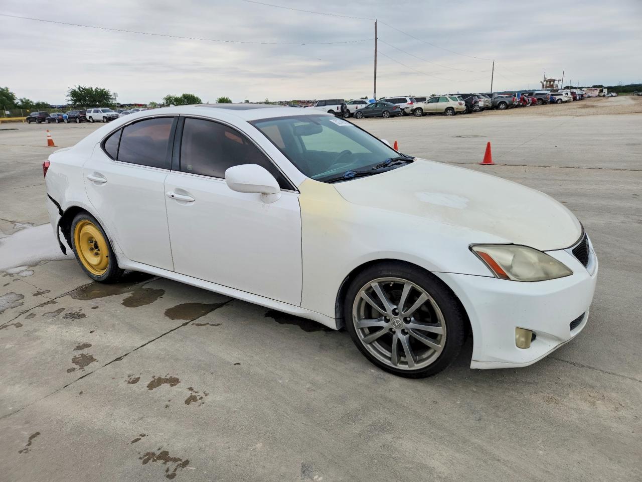 2007 LEXUS IS — VIN JTHBK262975046767 — photo 4