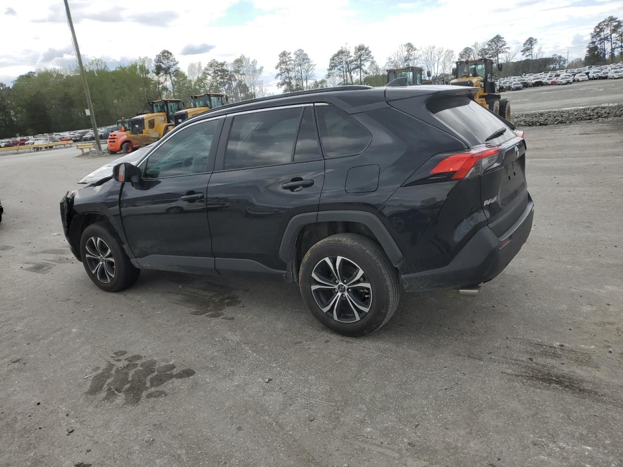 2020 TOYOTA RAV4 LE — VIN 2T3H1RFV3LC066342 — photo 2