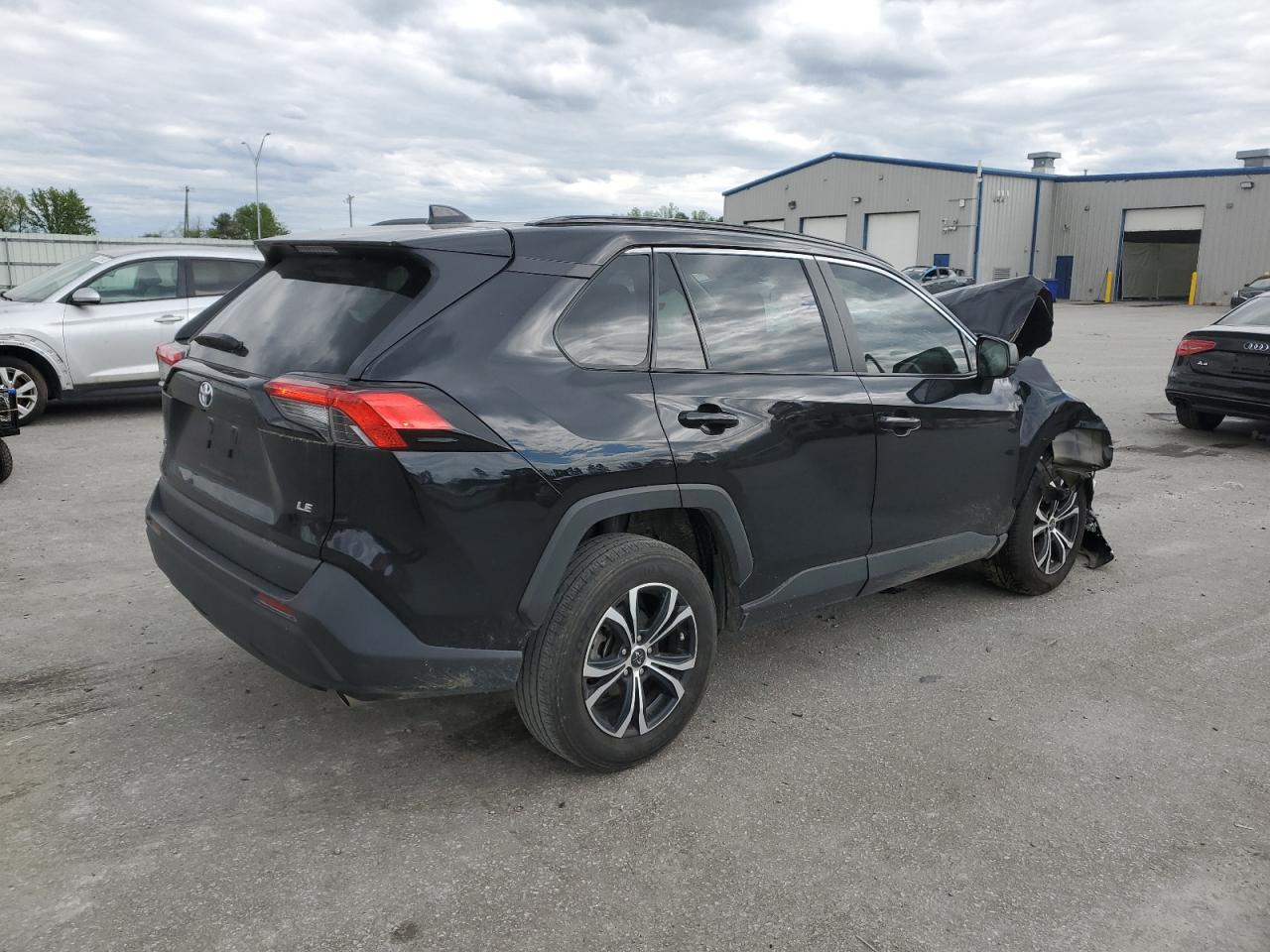 2020 TOYOTA RAV4 LE — VIN 2T3H1RFV3LC066342 — photo 3