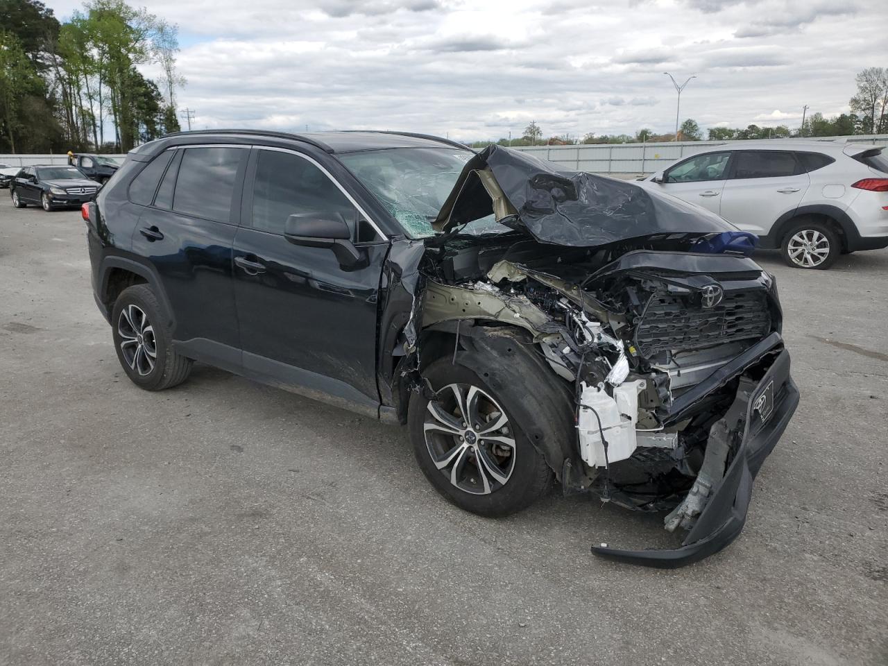 2020 TOYOTA RAV4 LE — VIN 2T3H1RFV3LC066342 — photo 4