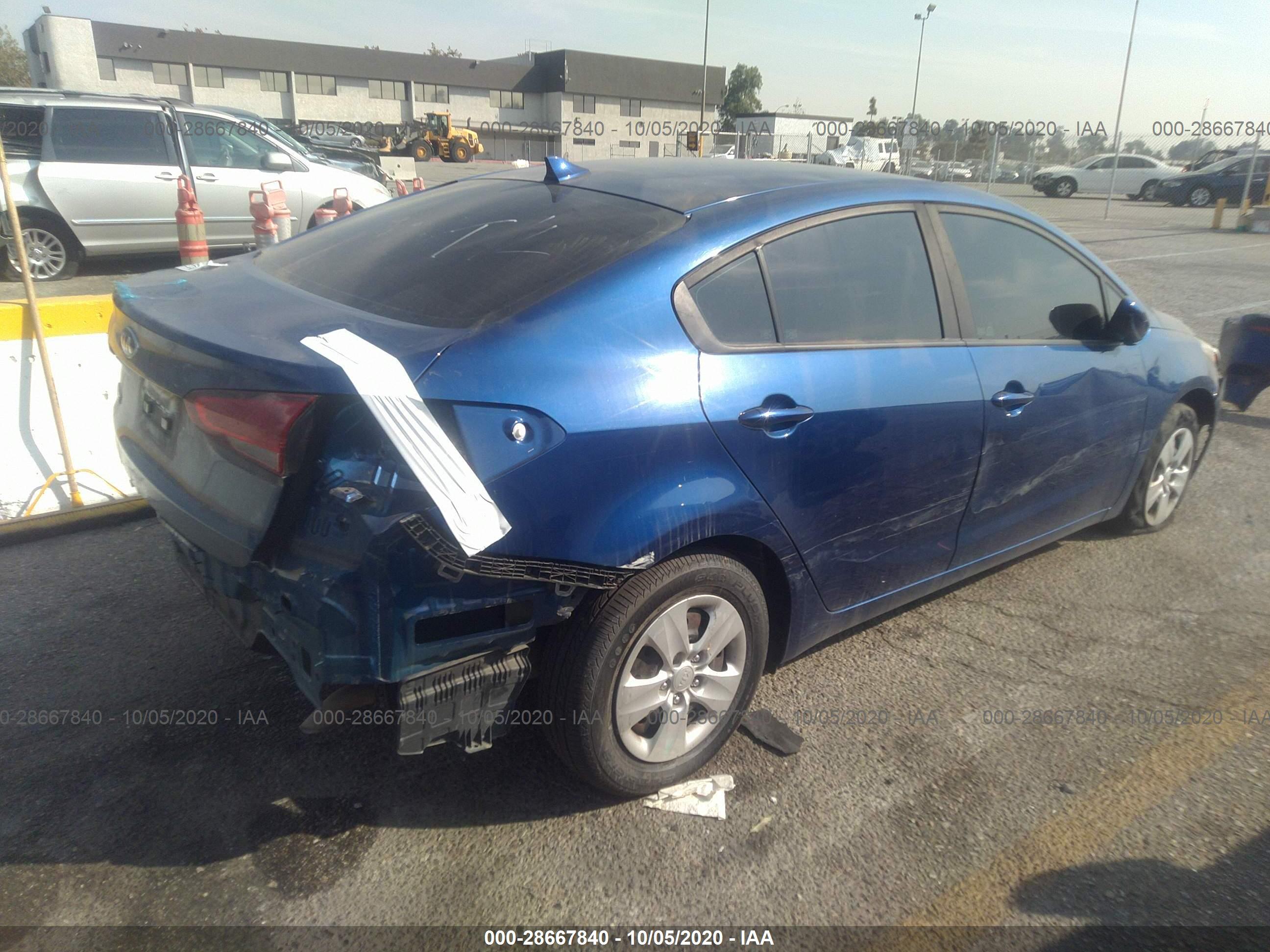 2017 KIA Forte — VIN 3KPFK4A77HE114149 — photo 4