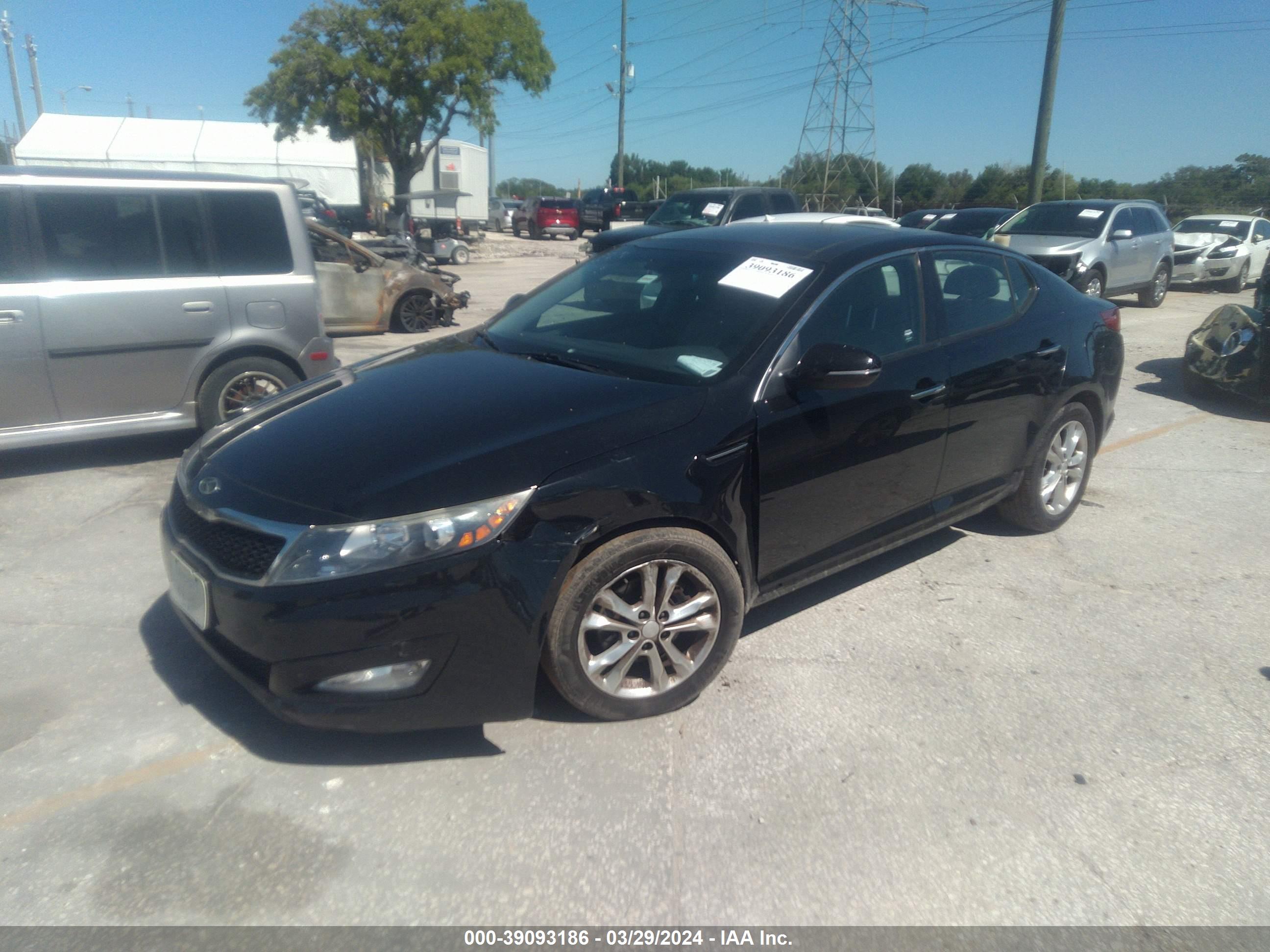 2012 KIA OPTIMA — VIN 5XXGN4A76CG053467 — photo 2