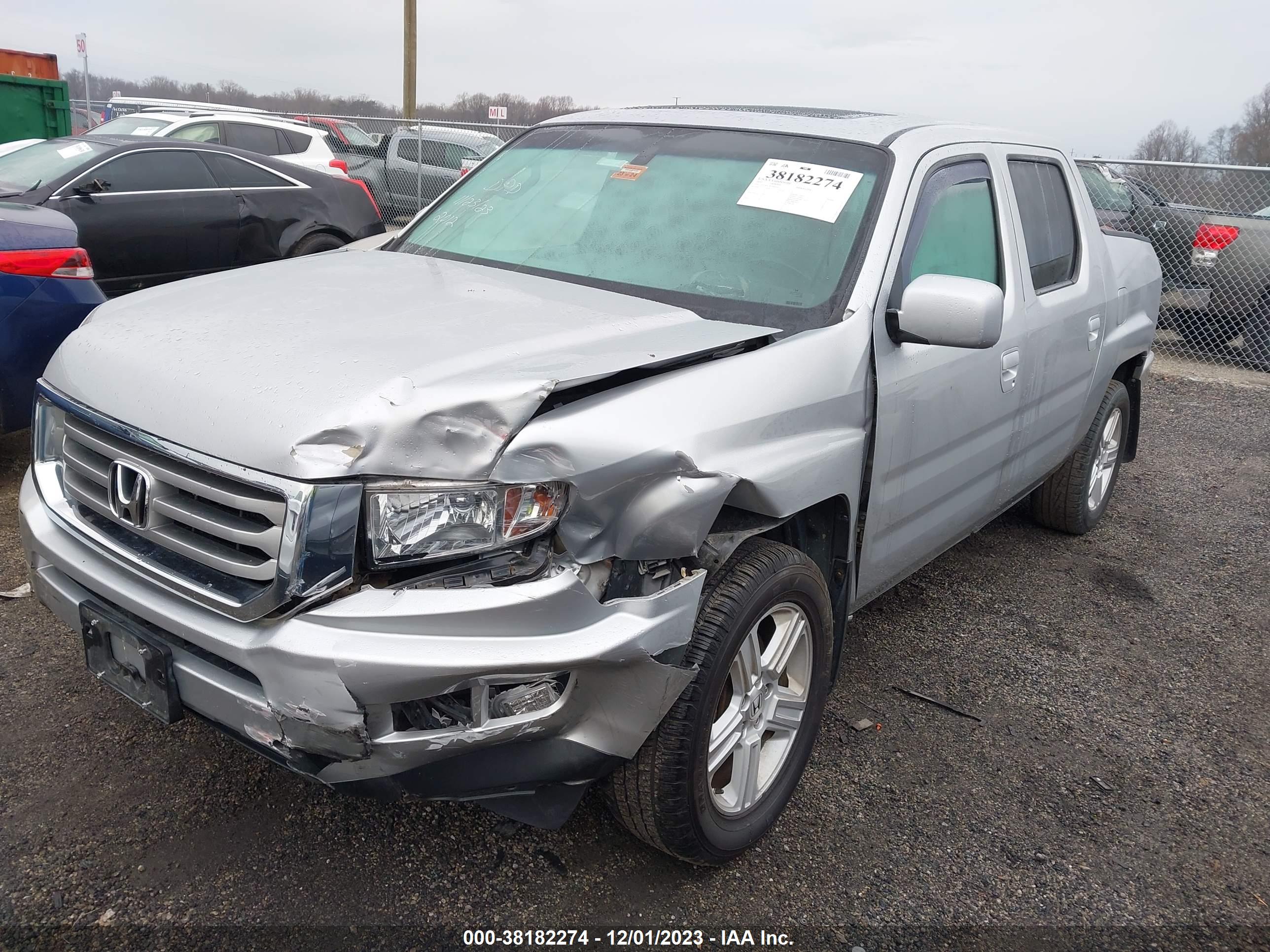 2012 HONDA RIDGELINE — VIN 5FPYK1F50CB002642 — photo 2