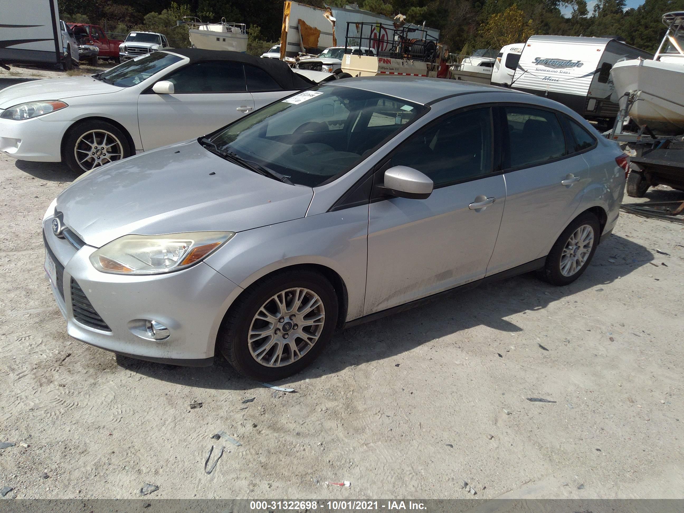 2012 FORD Focus — VIN 1FAHP3F24CL107876 — photo 2