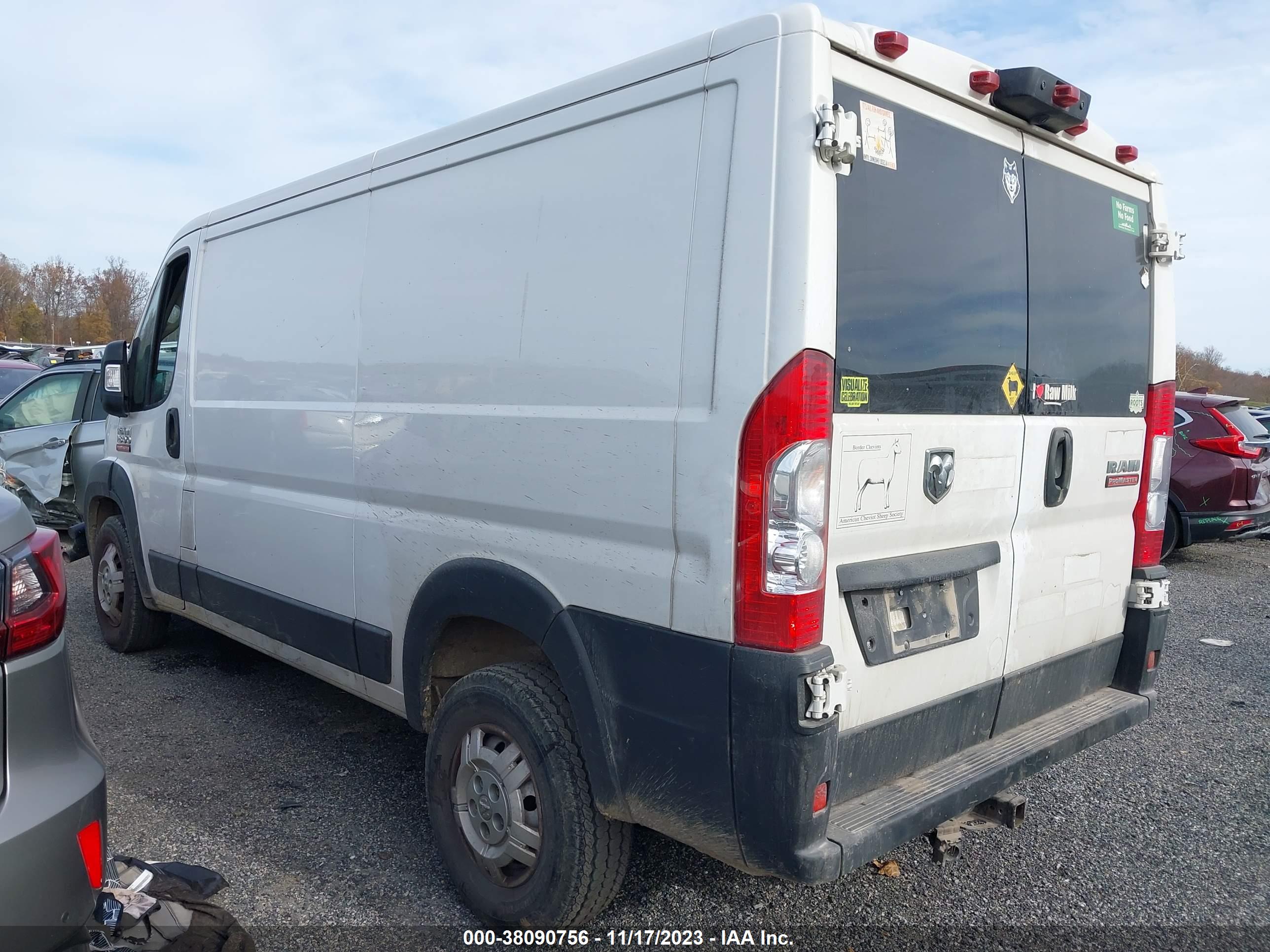 2021 RAM PROMASTER 1500 — VIN 3C6LRVAG3ME559347 — photo 3
