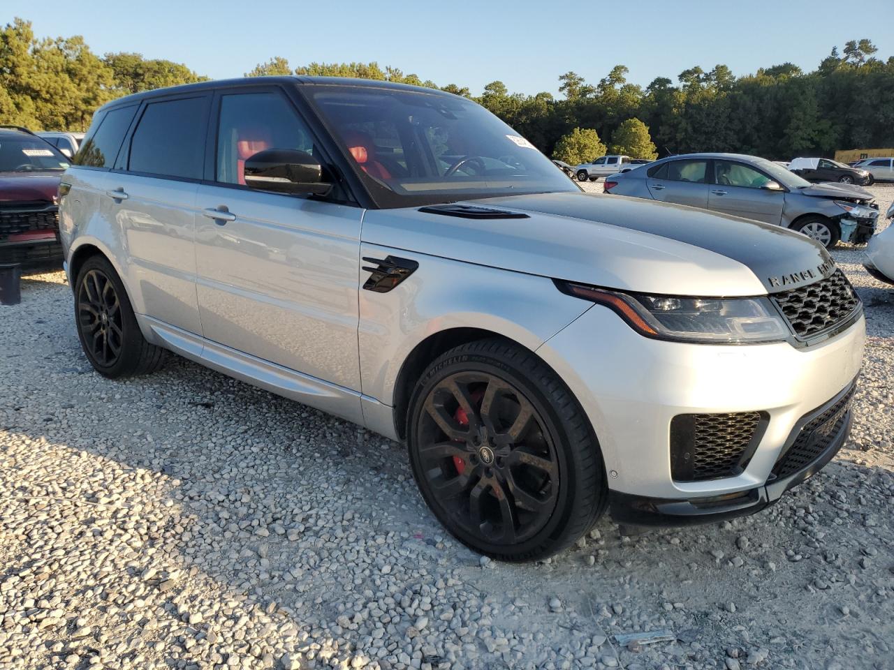 2021 LAND ROVER RANGE ROVE — VIN SALWR2SE2MA769015 — photo 4