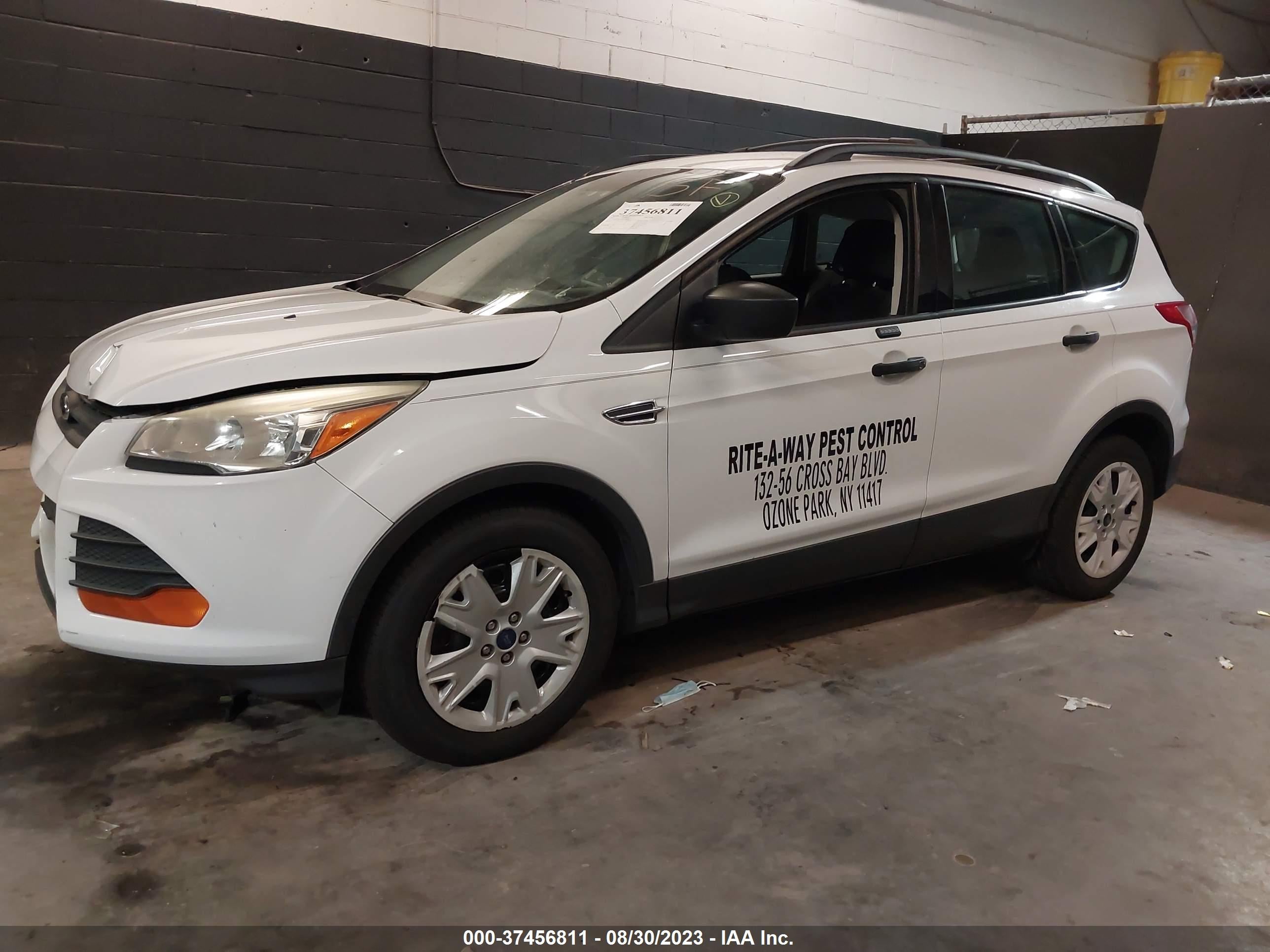 2014 FORD ESCAPE — VIN 1FMCU0F7XEUD98982 — photo 2