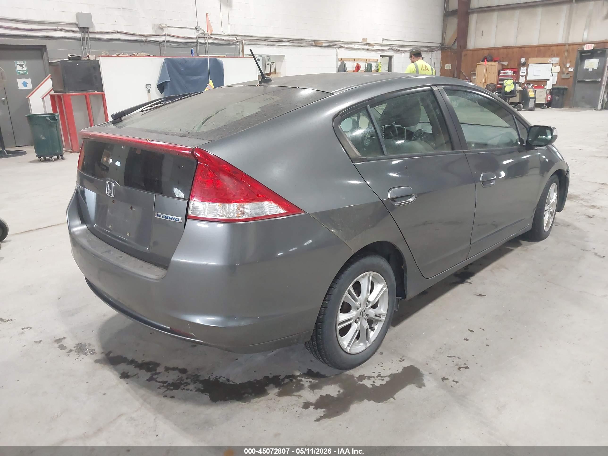 2010 HONDA Insight — VIN JHMZE2H72AS030952 — photo 4