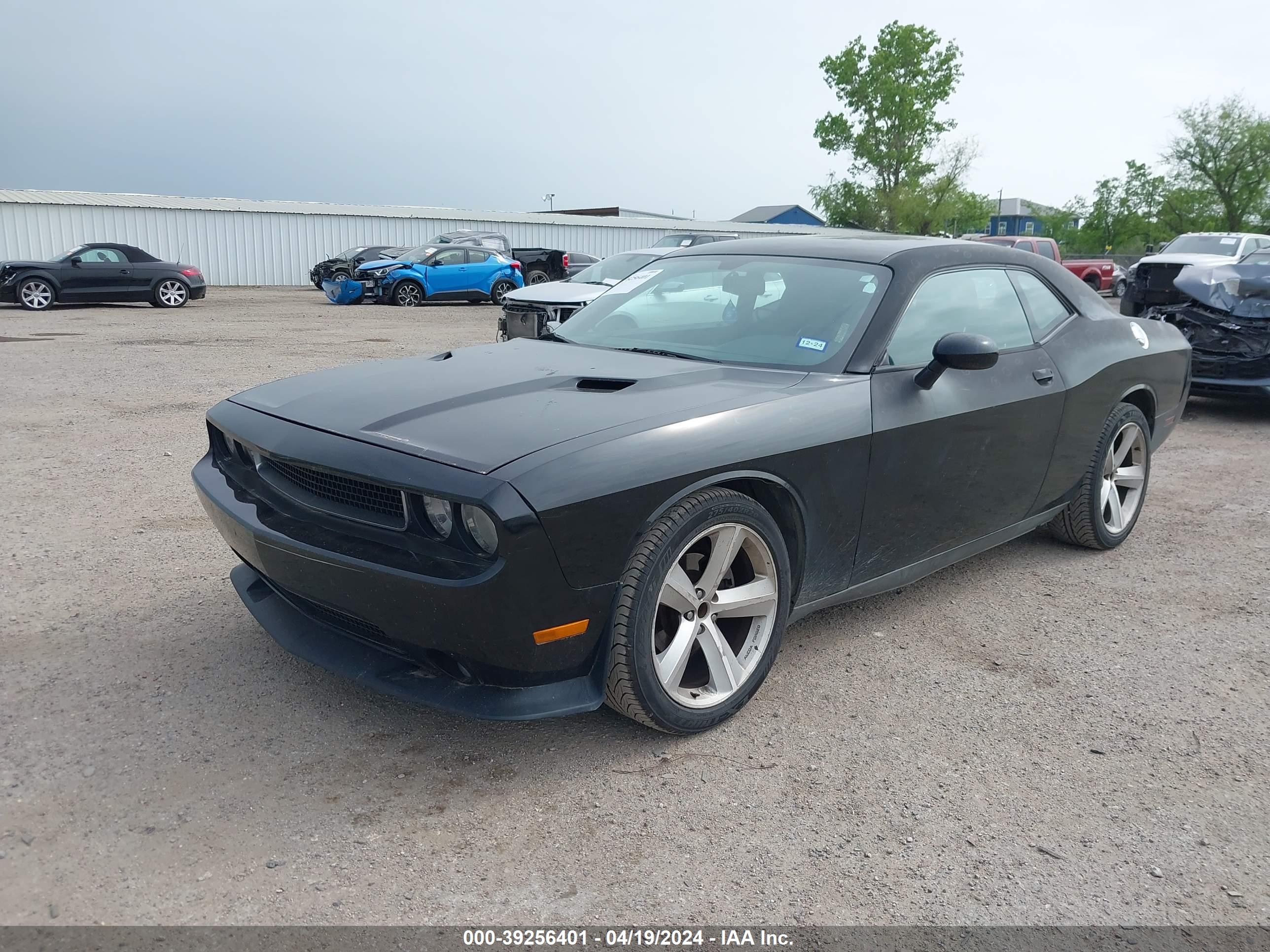 2012 DODGE CHALLENGER — VIN 2C3CDYAG4CH275452 — photo 2