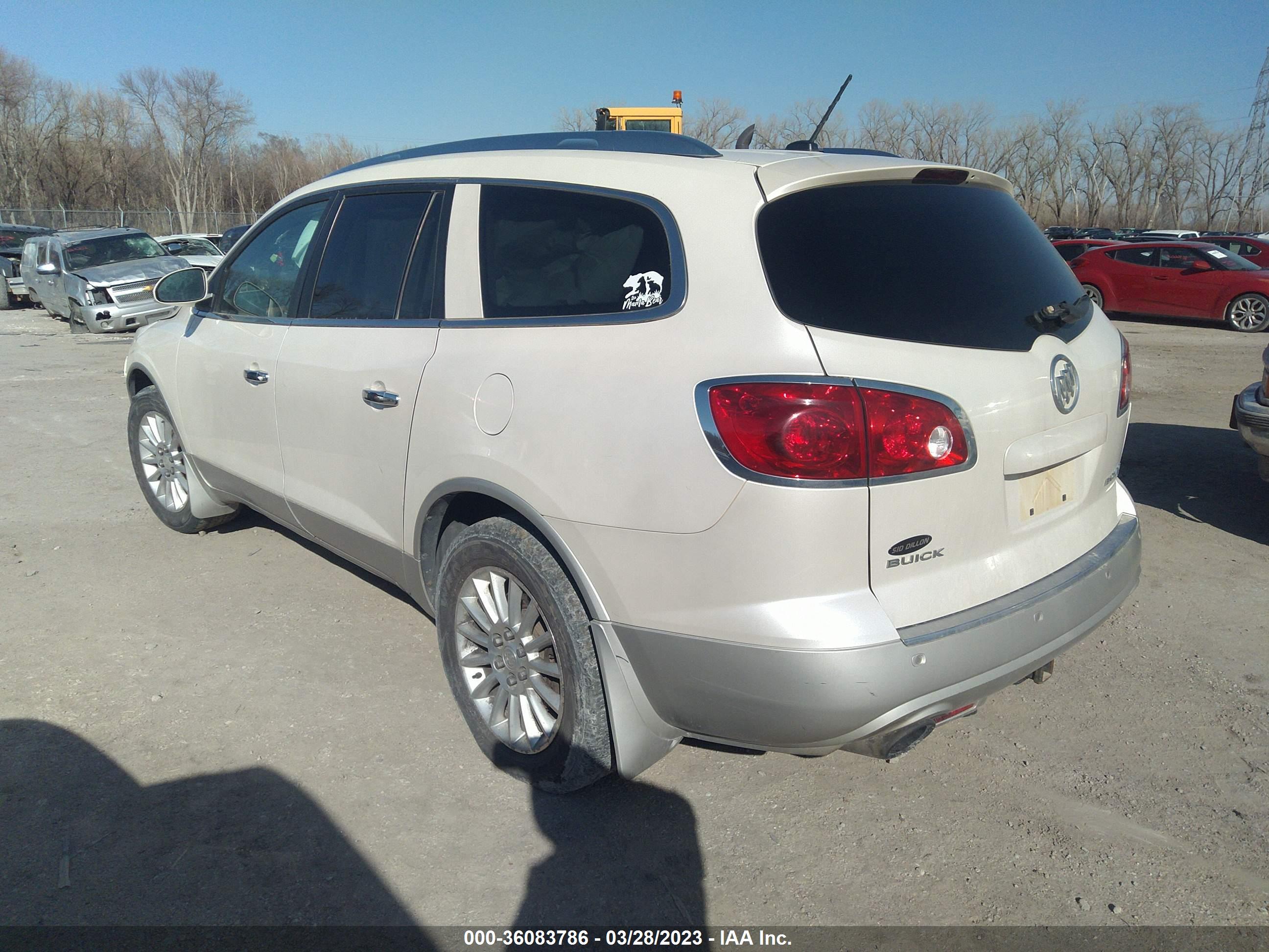 2012 BUICK Enclave — VIN 5GAKVCED3CJ330996 — photo 3