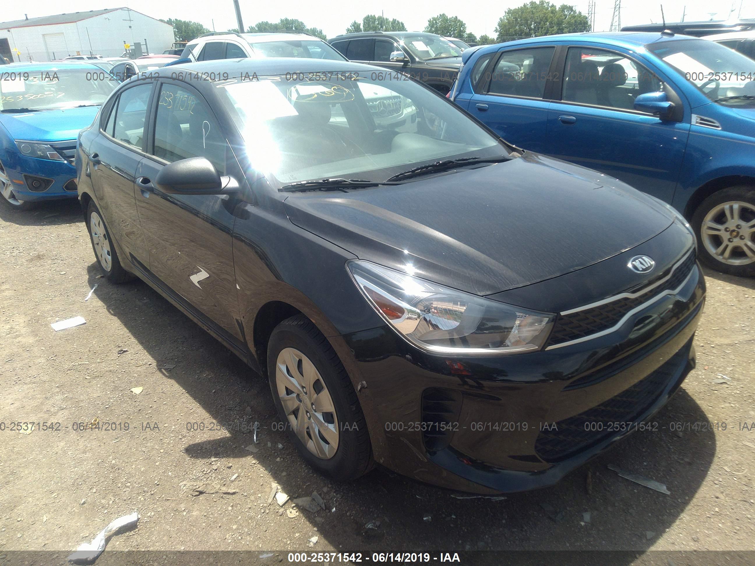 2018 KIA Rio — VIN 3KPA24AB2JE061686 — photo 1 of 10