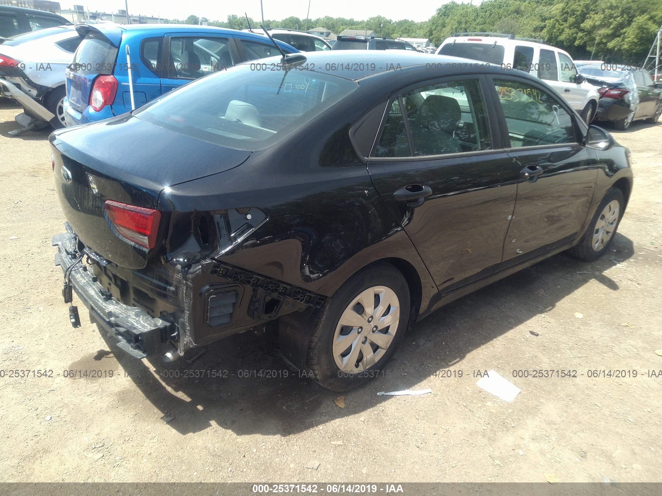 2018 KIA Rio — VIN 3KPA24AB2JE061686 — photo 4