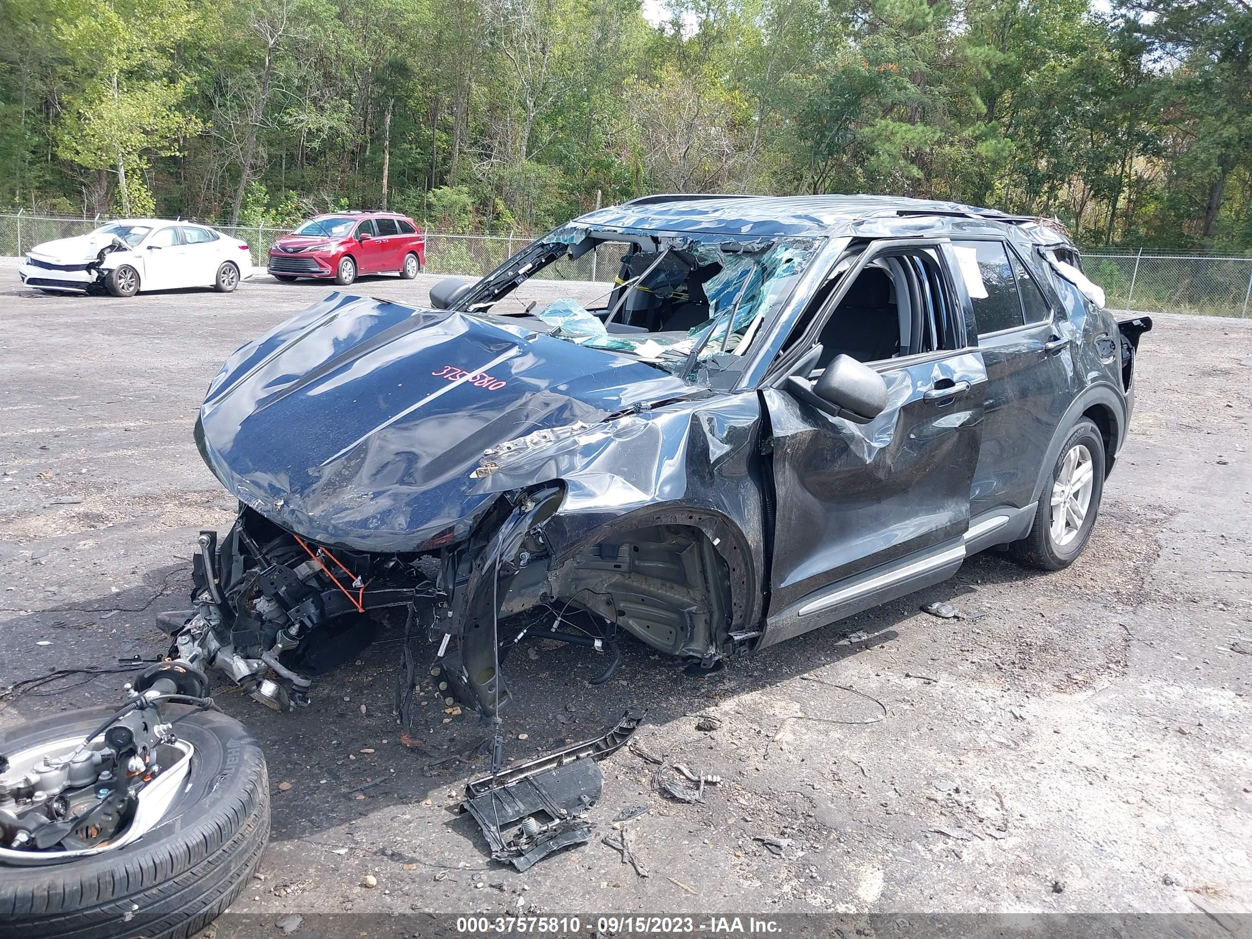 2022 FORD EXPLORER — VIN 1FMSK7DH9NGC15558 — photo 2
