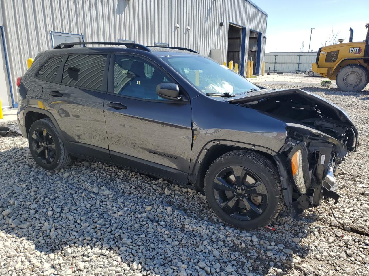2017 JEEP CHEROKEE S — VIN 1C4PJLAB3HW572606 — photo 4