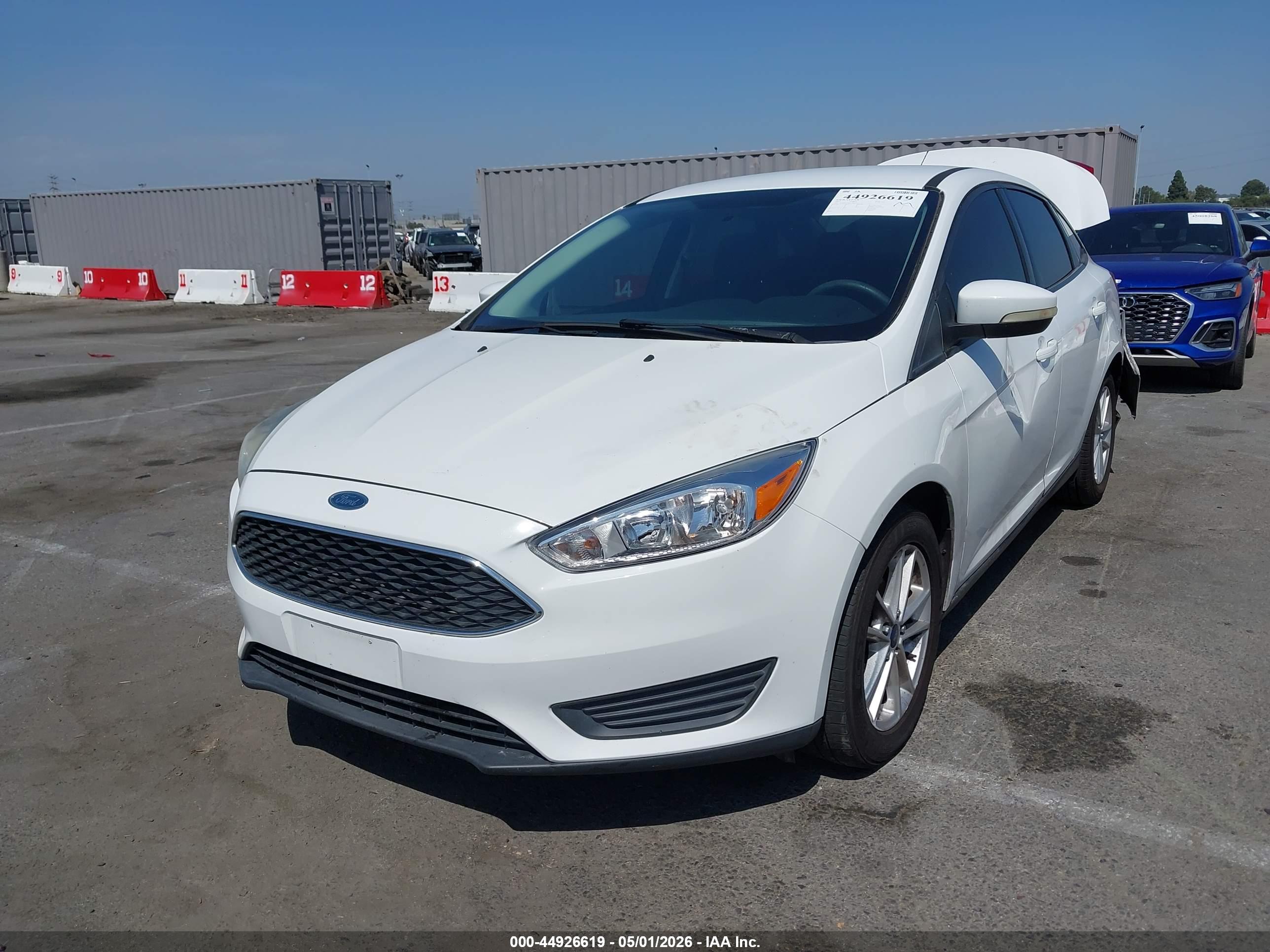 2017 FORD Focus — VIN 1FADP3F26HL285505 — photo 2