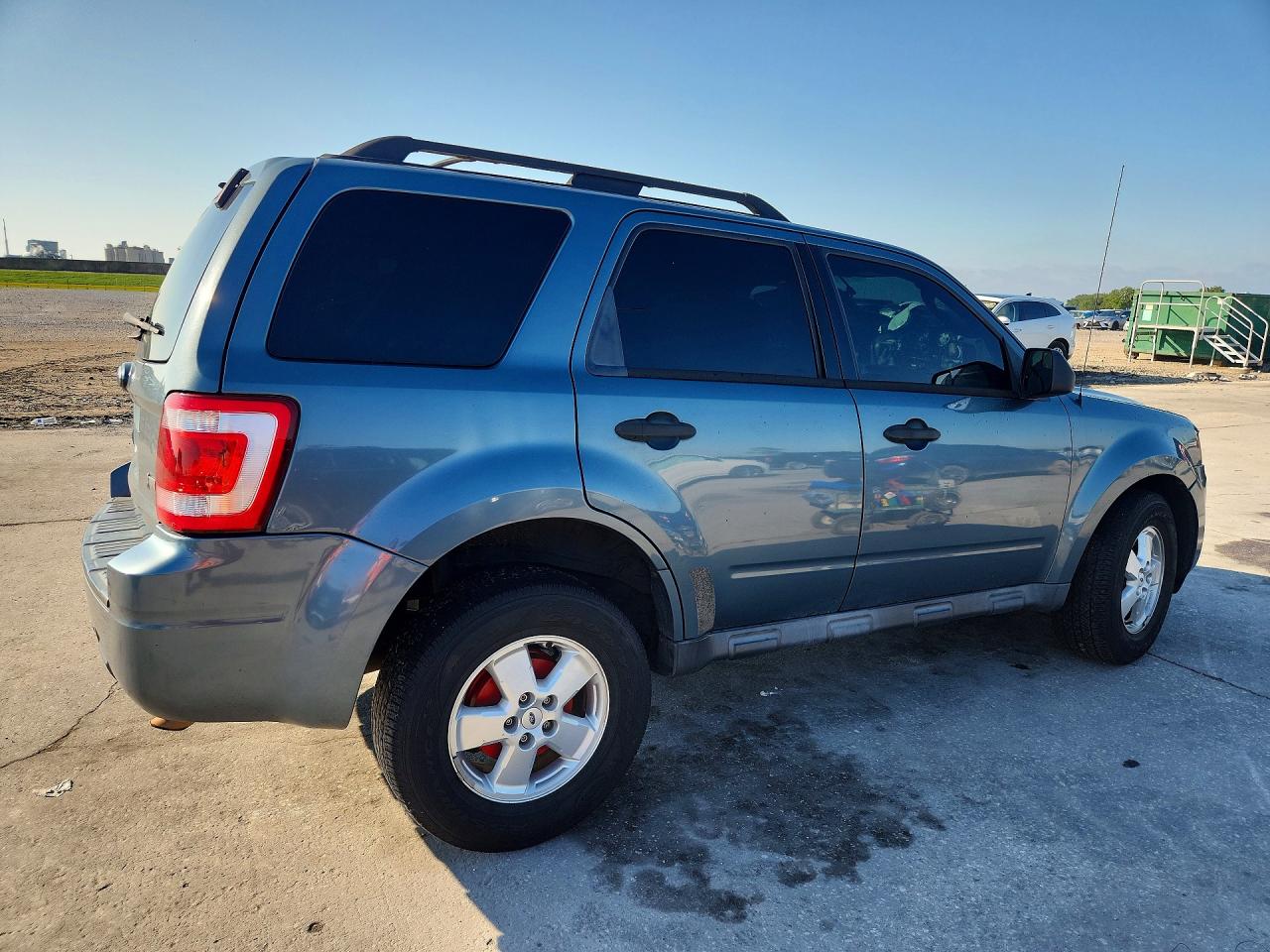2012 FORD Escape — VIN 1FMCU0DG7CKC00810 — photo 3