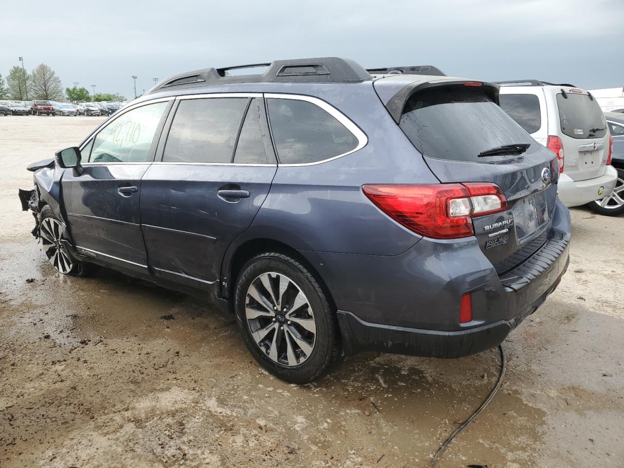 2015 SUBARU OUTBACK 2. — VIN 4S4BSBNC8F3310627 — photo 2