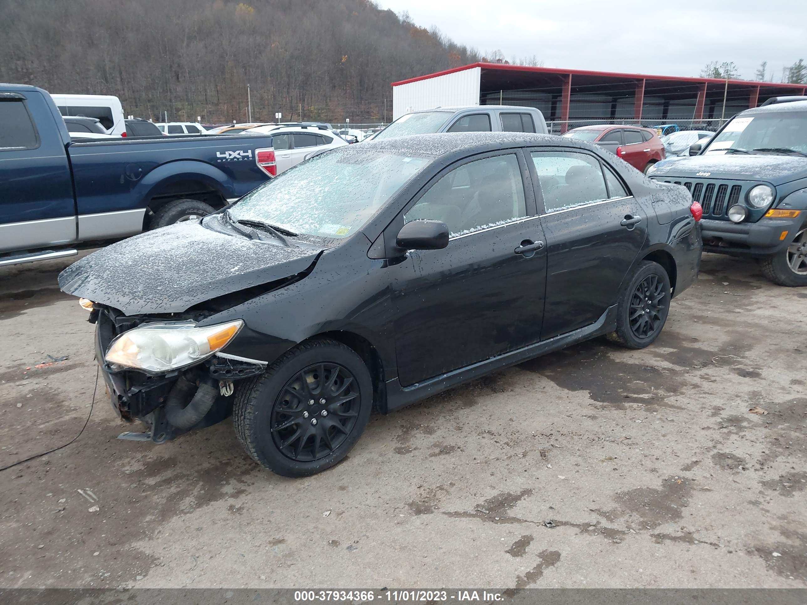 2013 TOYOTA COROLLA — VIN 2T1BU4EE2DC009352 — photo 2