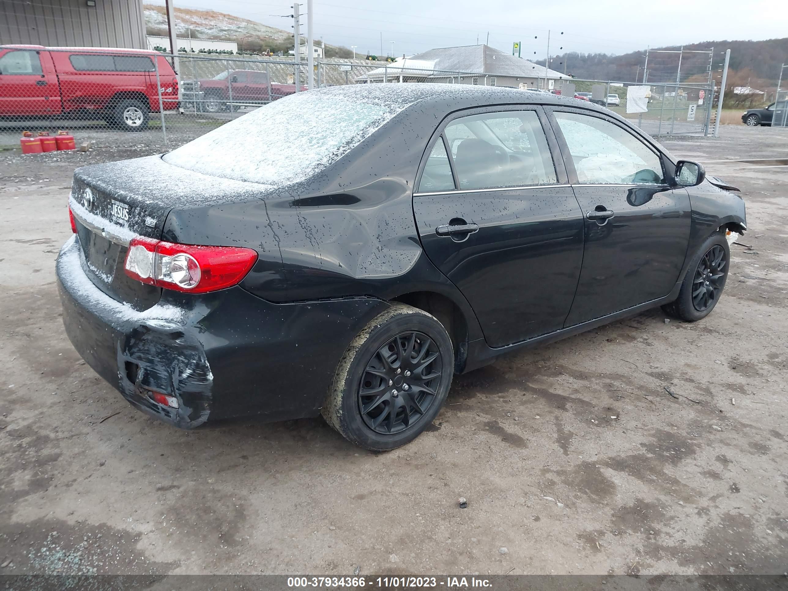 2013 TOYOTA COROLLA — VIN 2T1BU4EE2DC009352 — photo 4