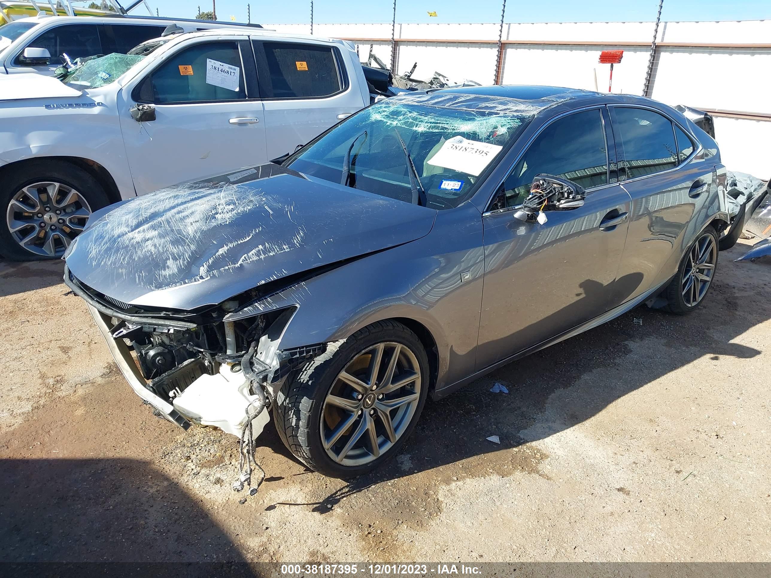 2016 LEXUS IS 200T — VIN JTHBA1D28G5008947 — photo 2