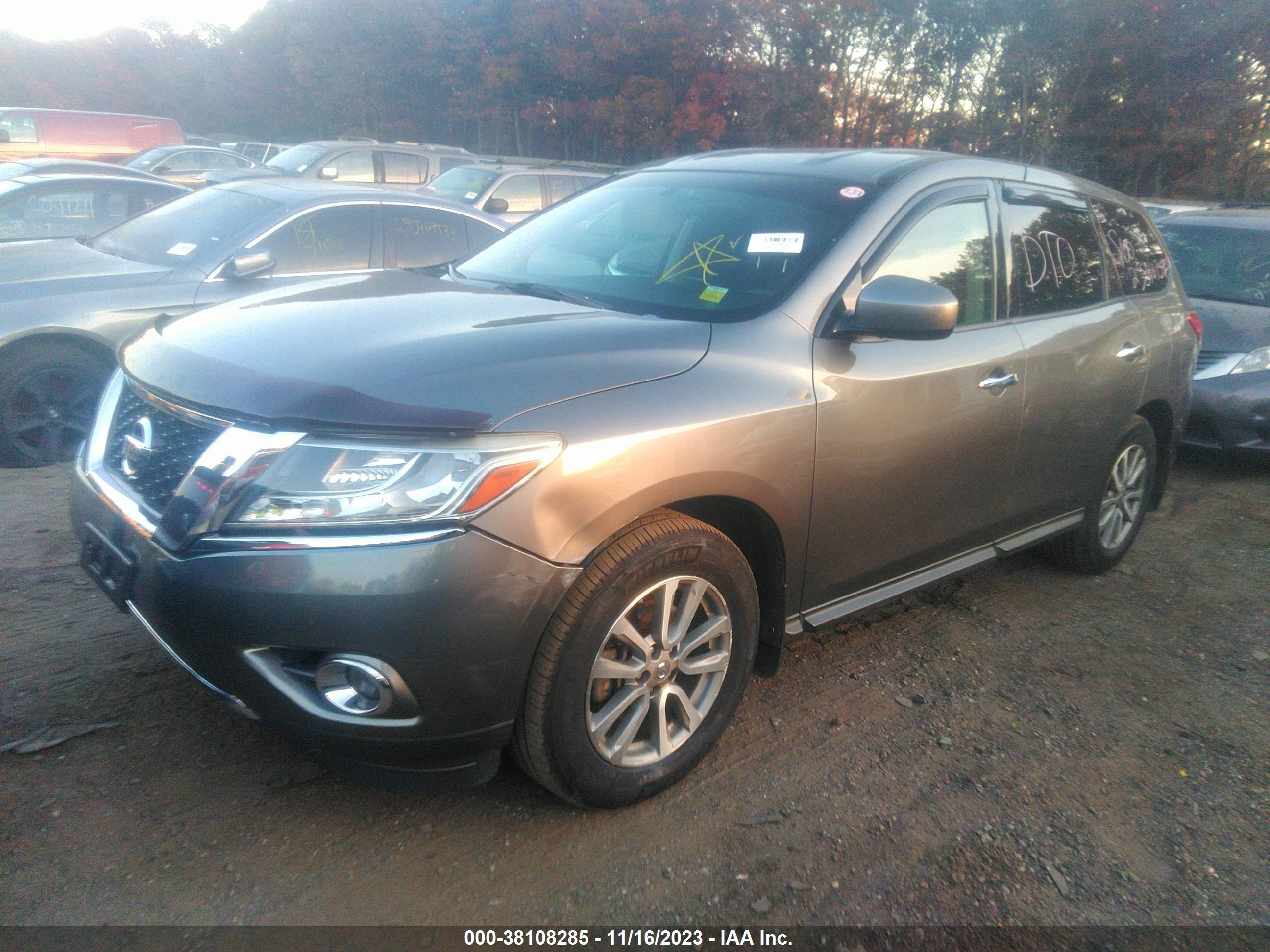 2015 NISSAN PATHFINDER — VIN 5N1AR2MM3FC603885 — photo 2