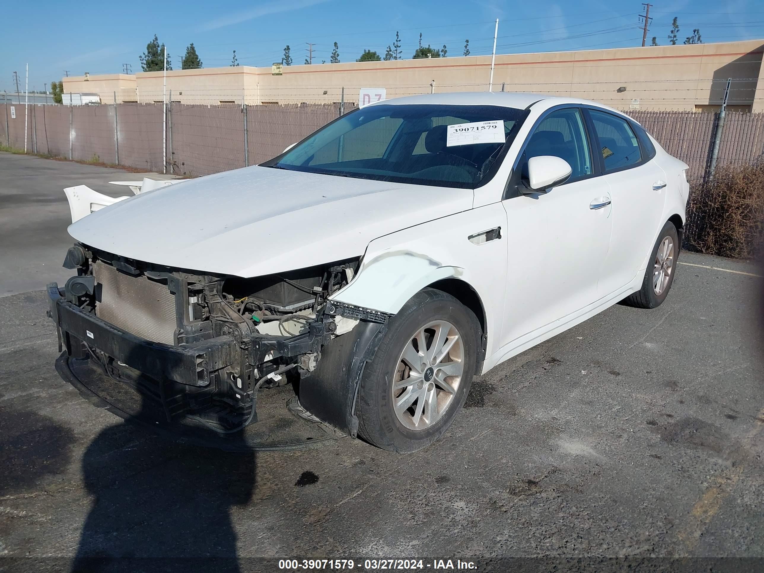 2016 KIA OPTIMA — VIN KNAGT4L37G5085271 — photo 2