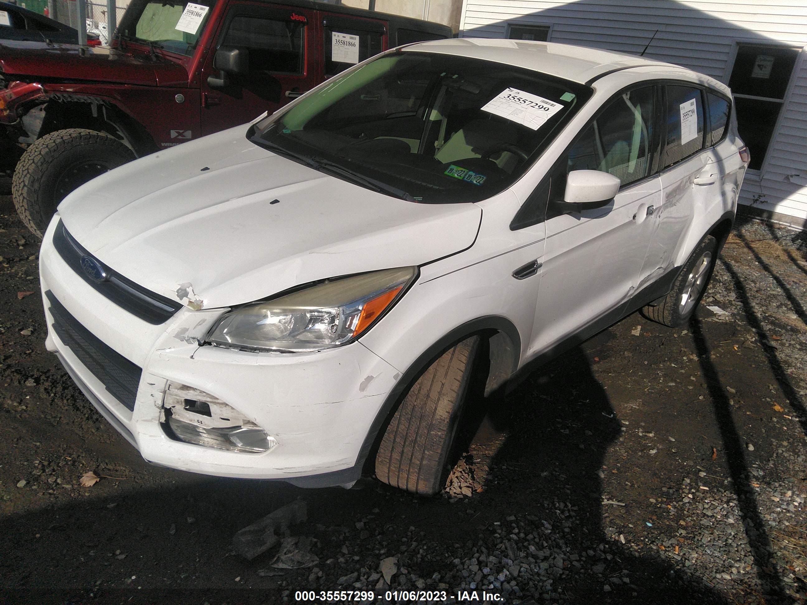 2013 FORD ESCAPE — VIN 1FMCU0GX7DUC75802 — photo 2