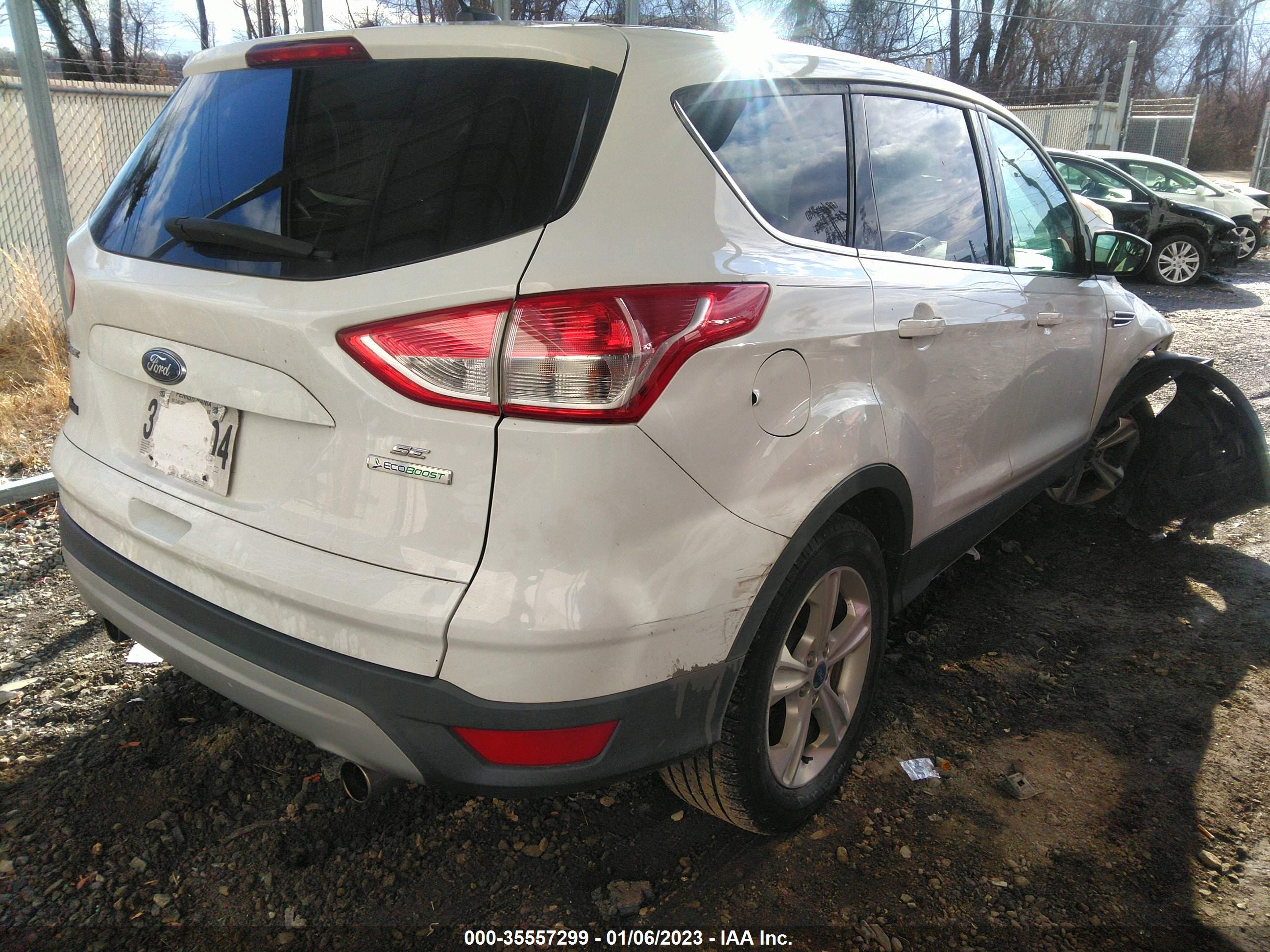 2013 FORD ESCAPE — VIN 1FMCU0GX7DUC75802 — photo 4