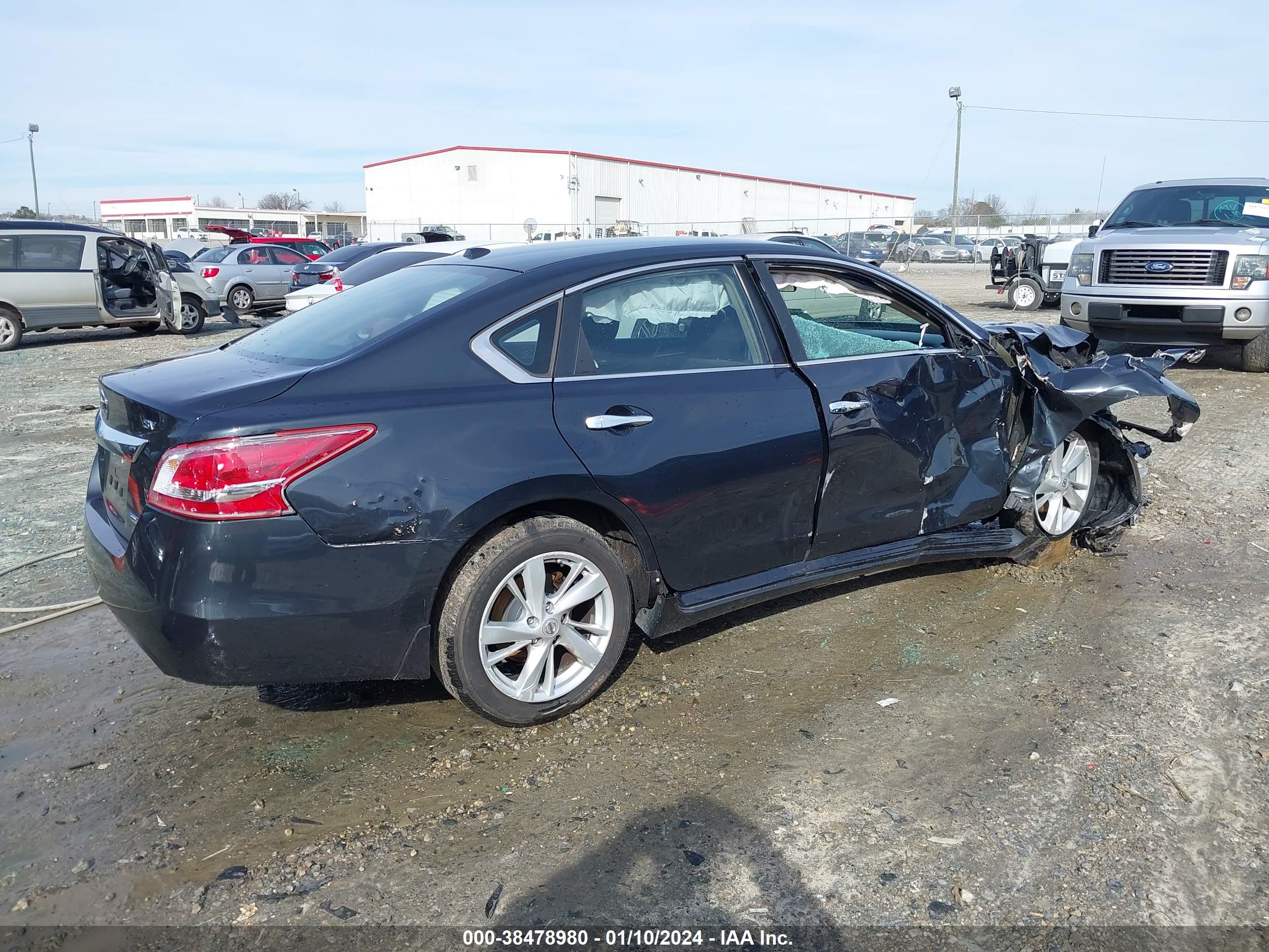 2013 NISSAN ALTIMA — VIN 1N4AL3AP9DC256317 — photo 4