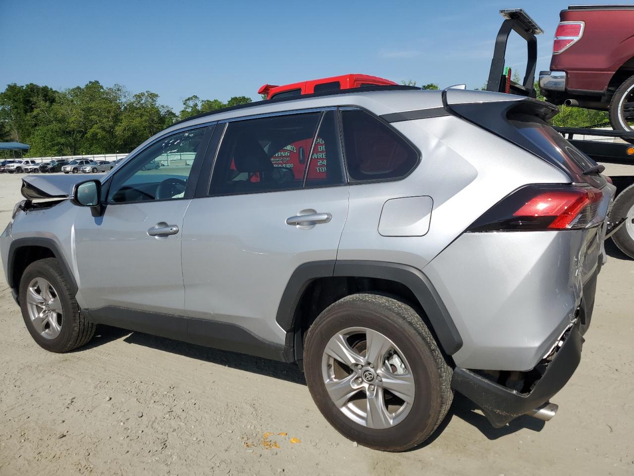 2023 TOYOTA RAV4 XLE — VIN 2T3W1RFV7PW283646 — photo 2