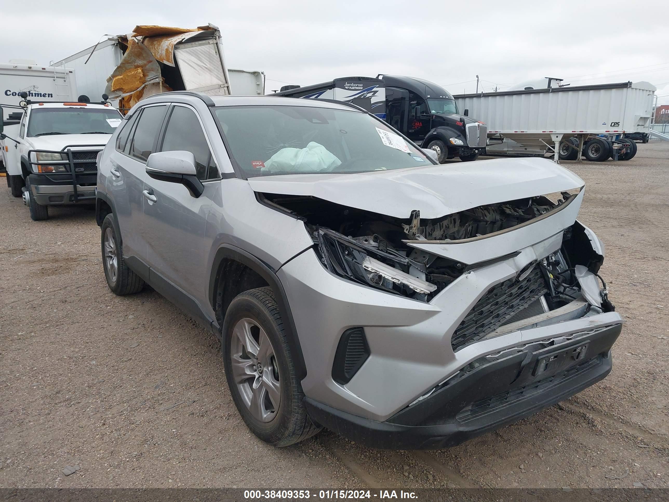 2022 TOYOTA RAV4 — VIN 2T3W1RFV9NC199522 — photo 1 of 16