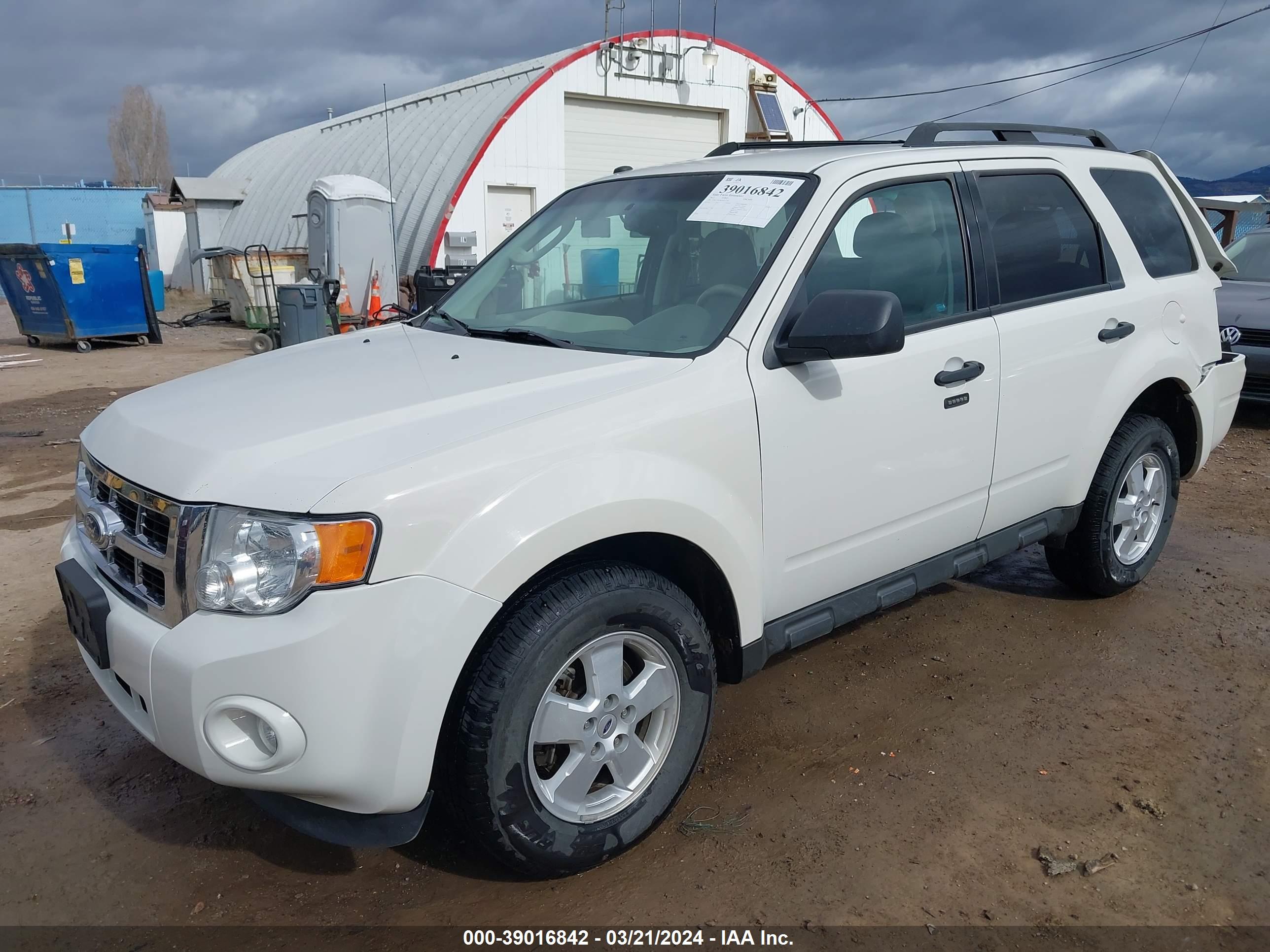 2012 FORD ESCAPE — VIN 1FMCU9D78CKB33770 — photo 2