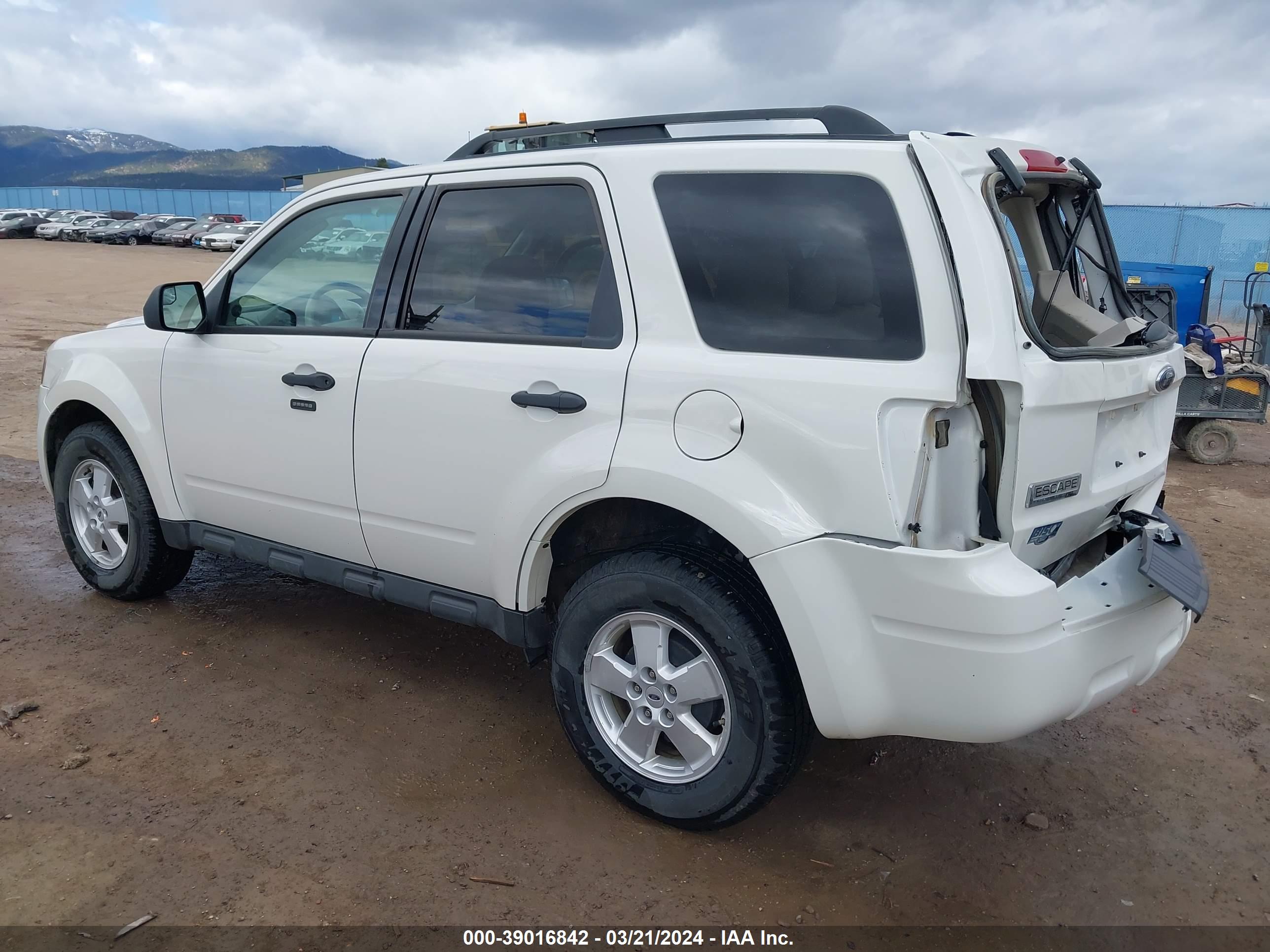 2012 FORD ESCAPE — VIN 1FMCU9D78CKB33770 — photo 3