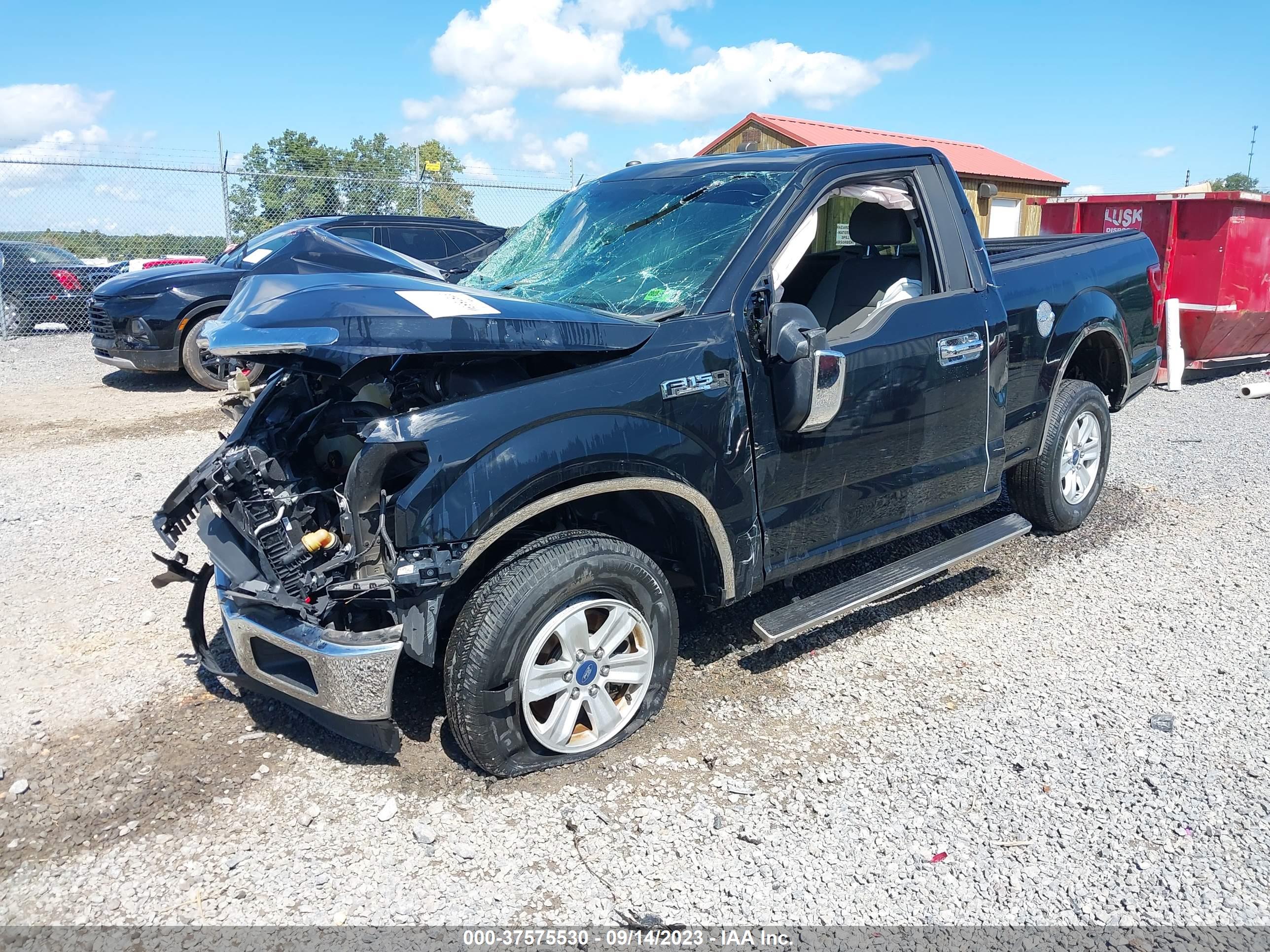 2018 FORD F-150 — VIN 1FTMF1CBXJFD32867 — photo 2