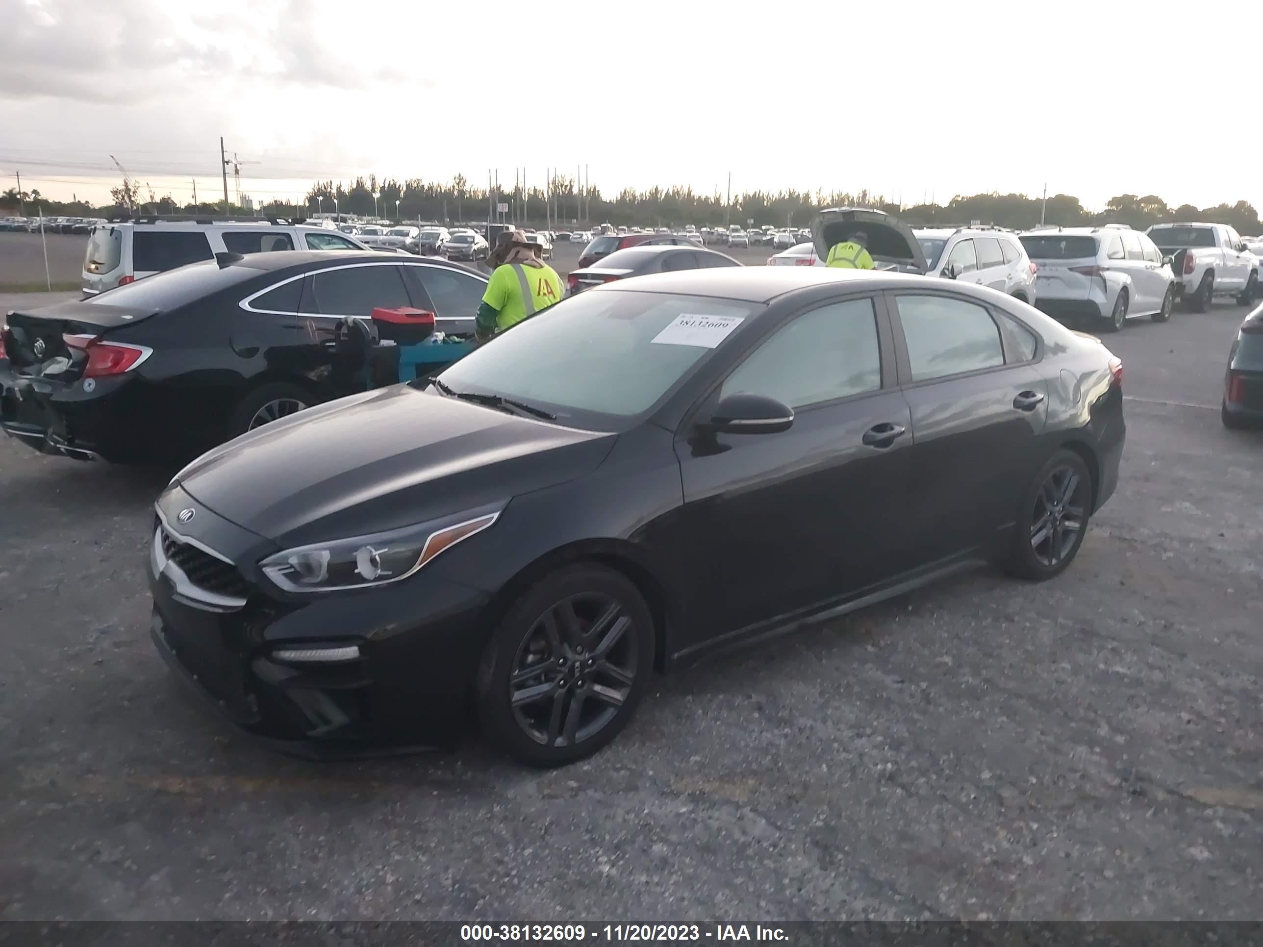2020 KIA FORTE — VIN 3KPF34AD2LE211206 — photo 2