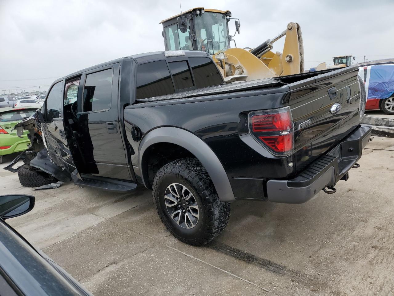 2013 FORD F150 SVT R — VIN 1FTFW1R67DFC56483 — photo 2