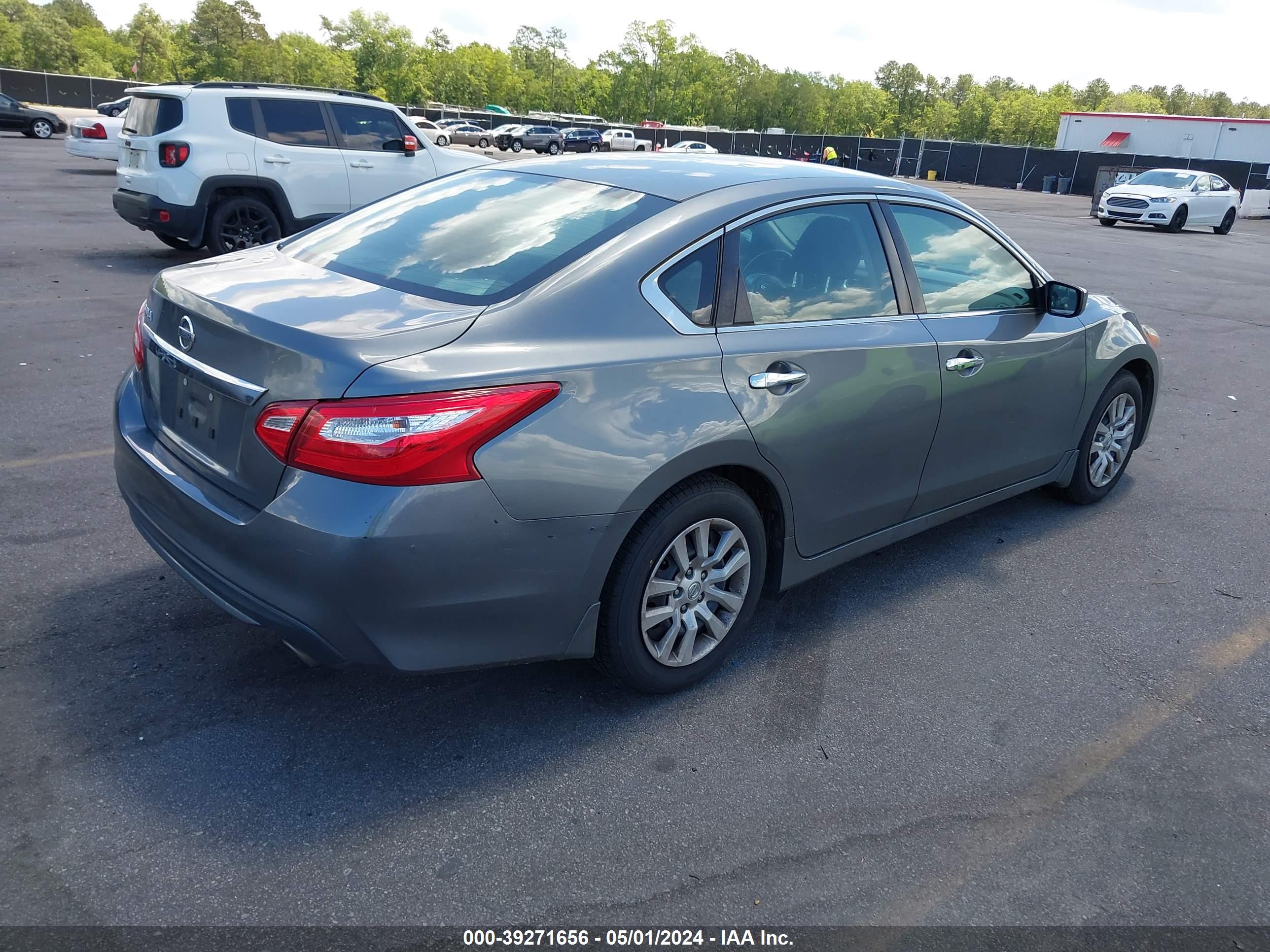 2016 NISSAN ALTIMA — VIN 1N4AL3AP3GC241347 — photo 4