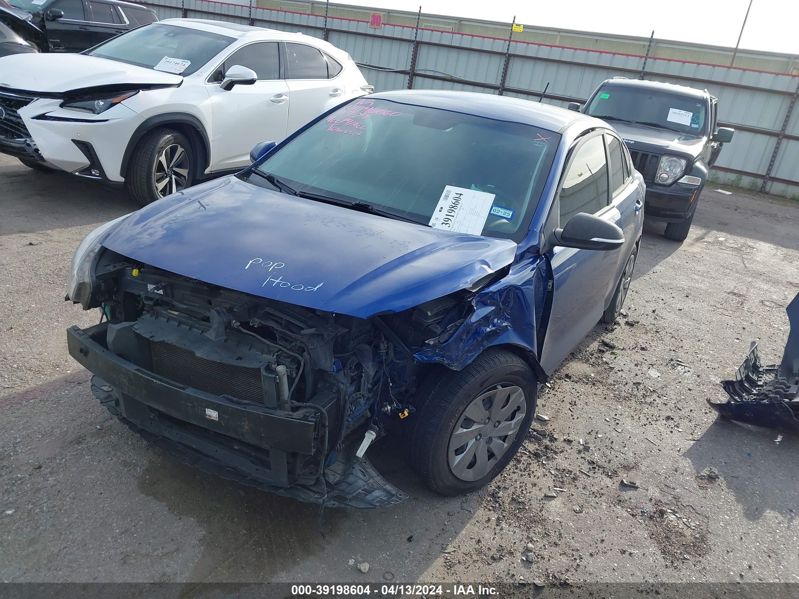 2020 KIA RIO — VIN 3KPA24AD1LE333651 — photo 2