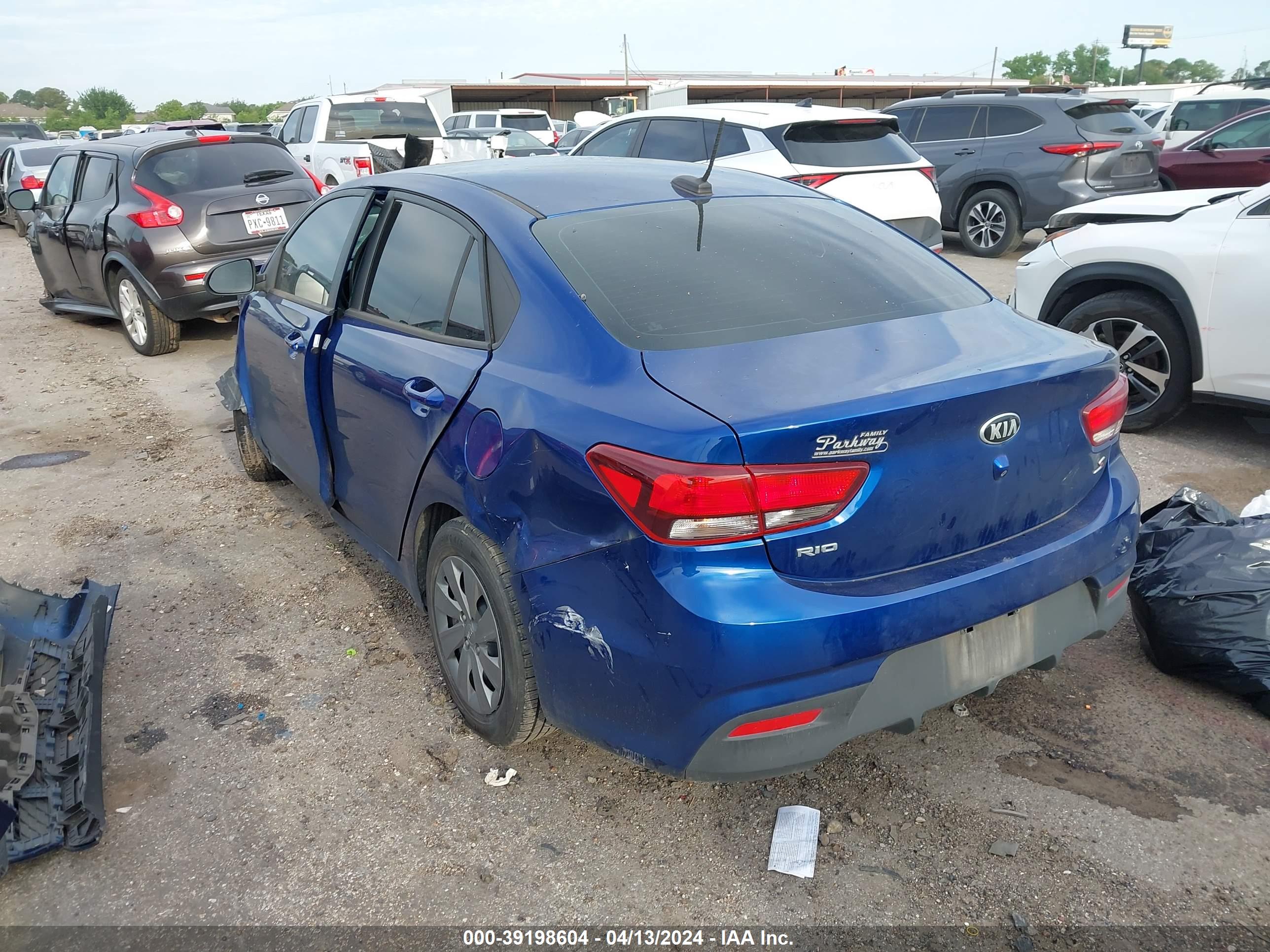 2020 KIA RIO — VIN 3KPA24AD1LE333651 — photo 3