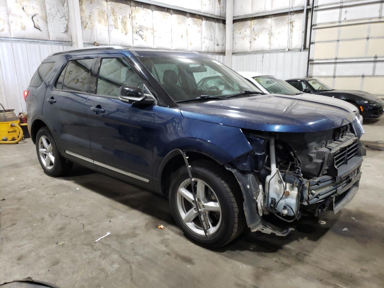 2017 FORD EXPLORER X — VIN 1FM5K8D86HGD57065 — photo 4