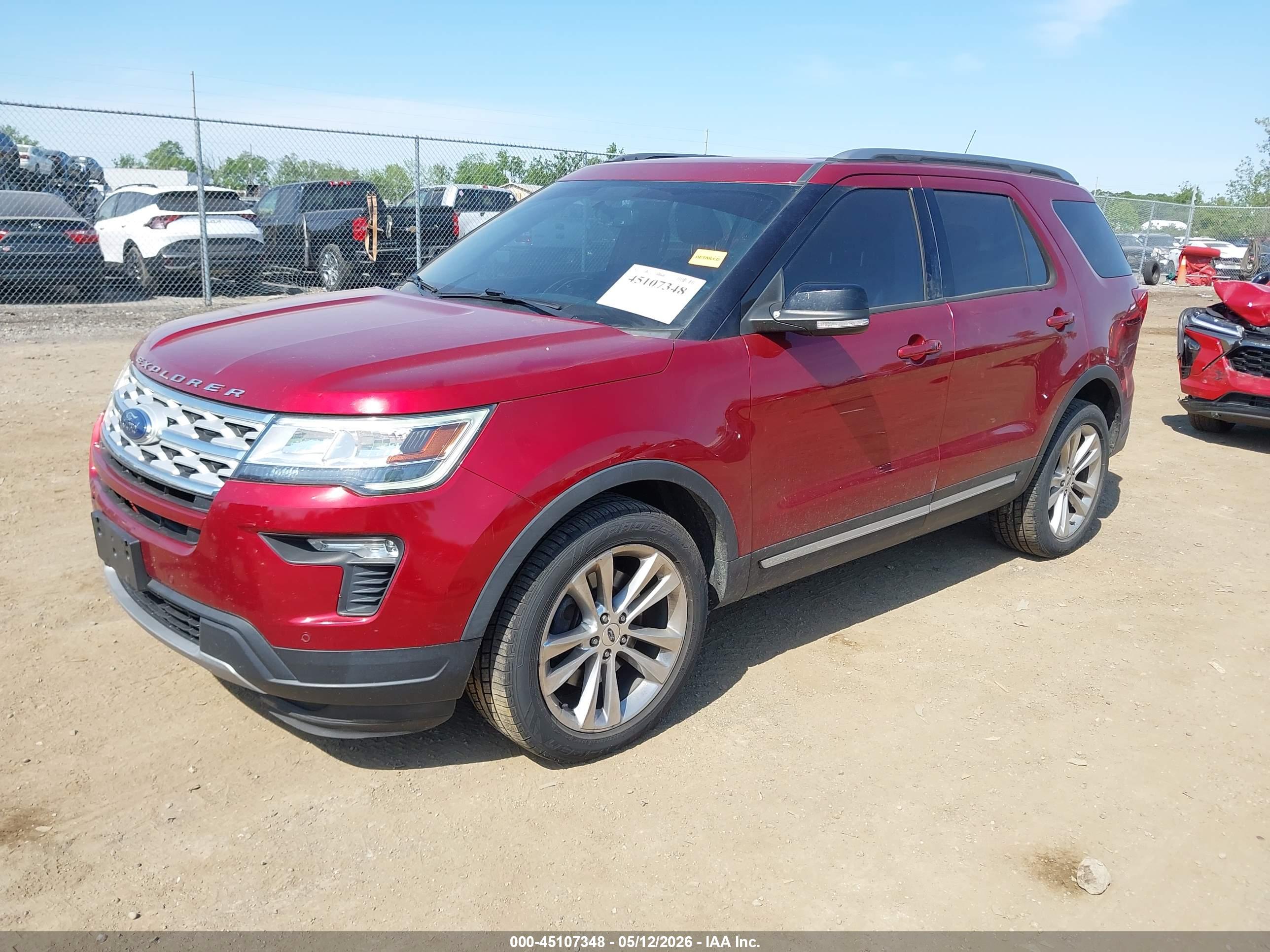2018 FORD Explorer — VIN 1FM5K8D83JGC83481 — photo 2
