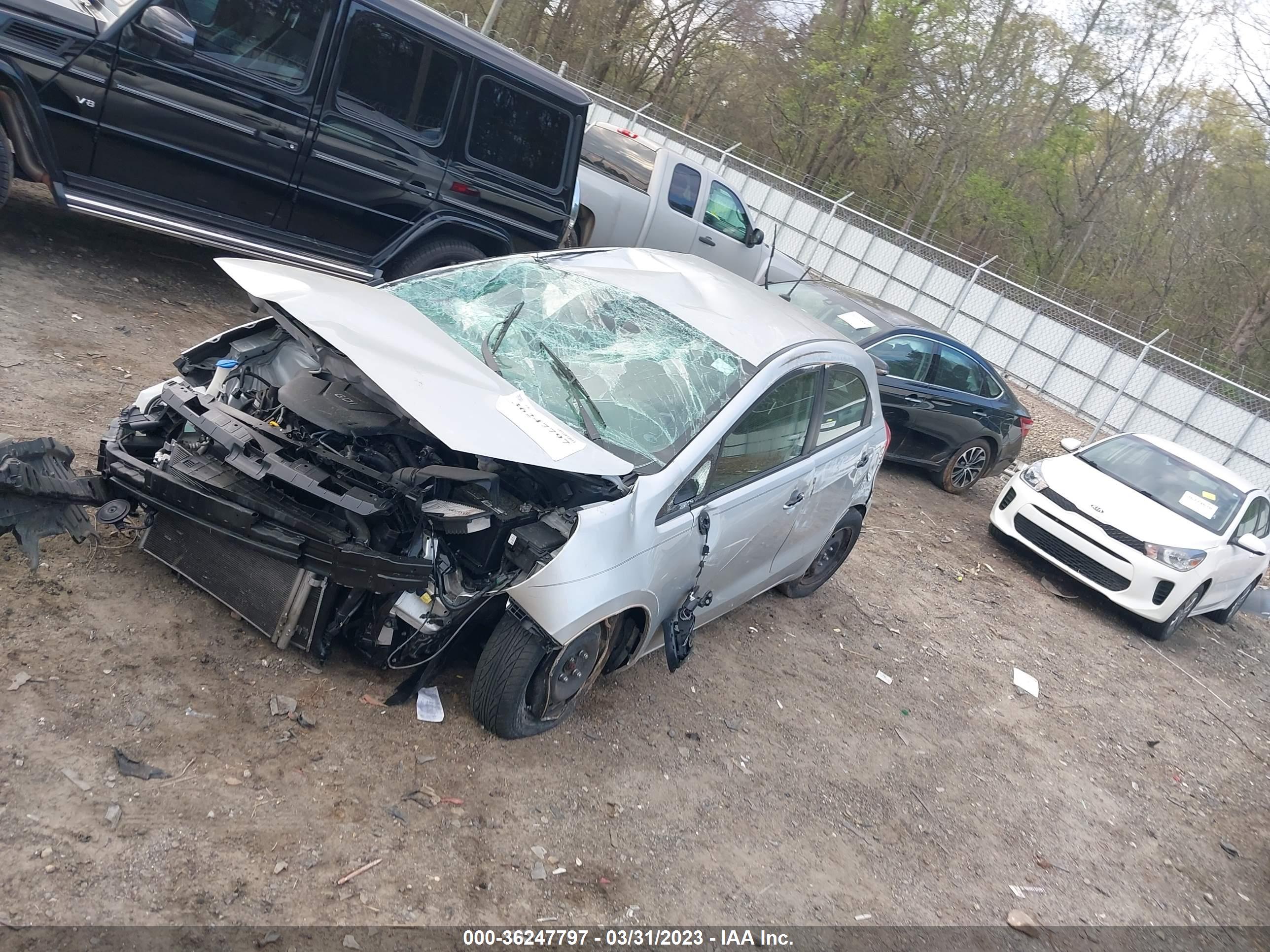2013 KIA Rio — VIN KNADM5A33D6307674 — photo 2