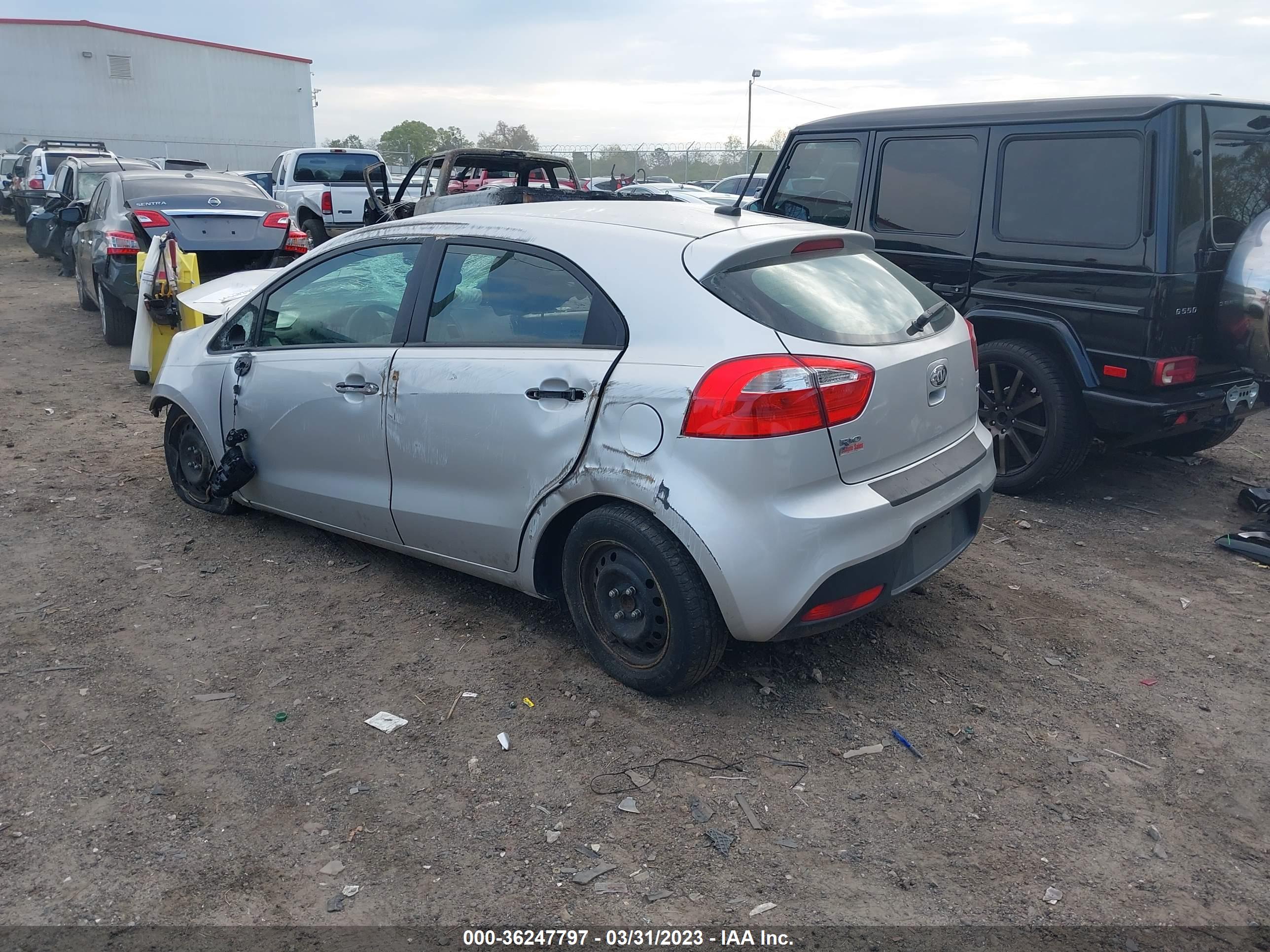 2013 KIA Rio — VIN KNADM5A33D6307674 — photo 3