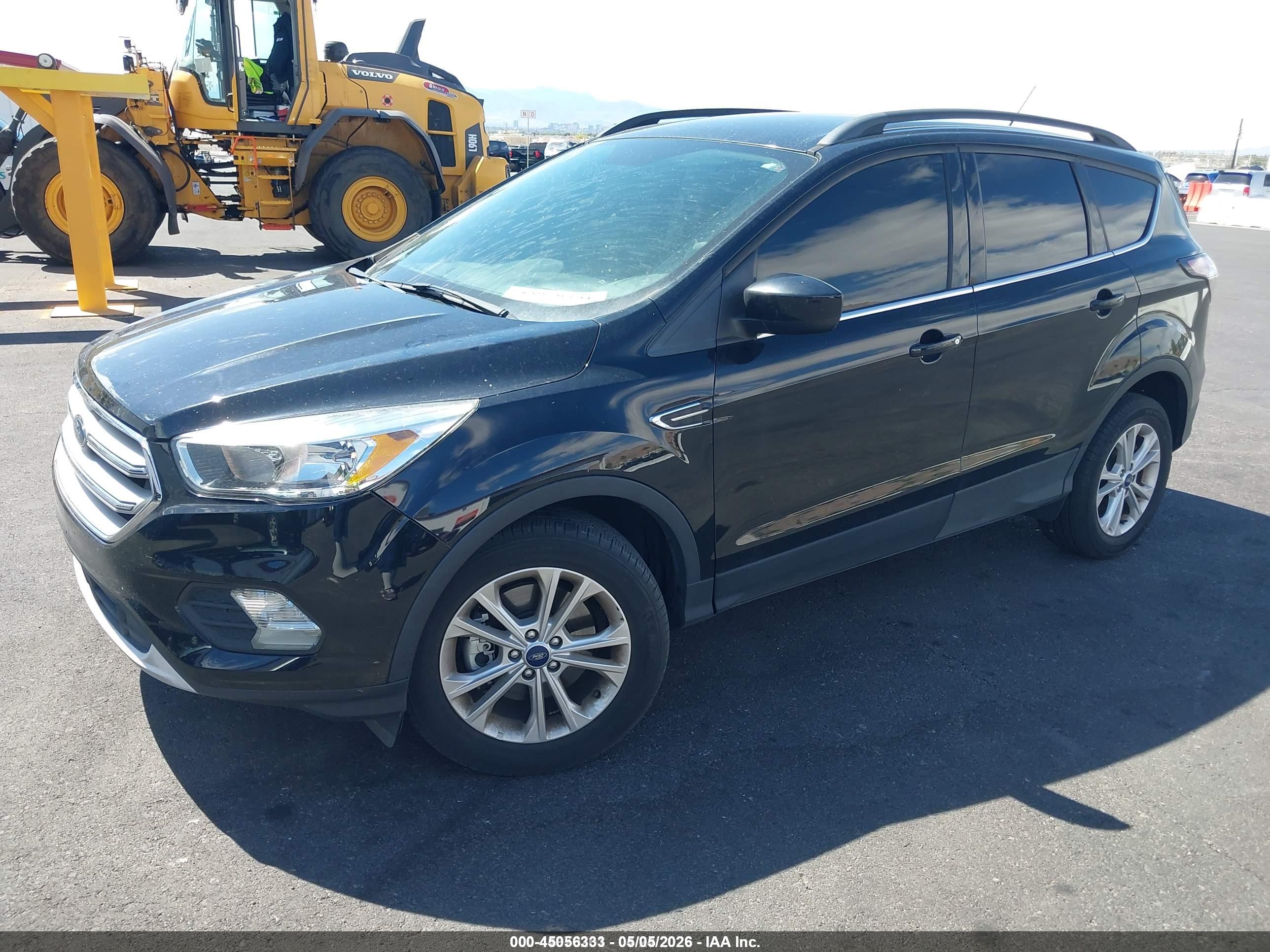 2018 FORD Escape — VIN 1FMCU9GD7JUD08609 — photo 2