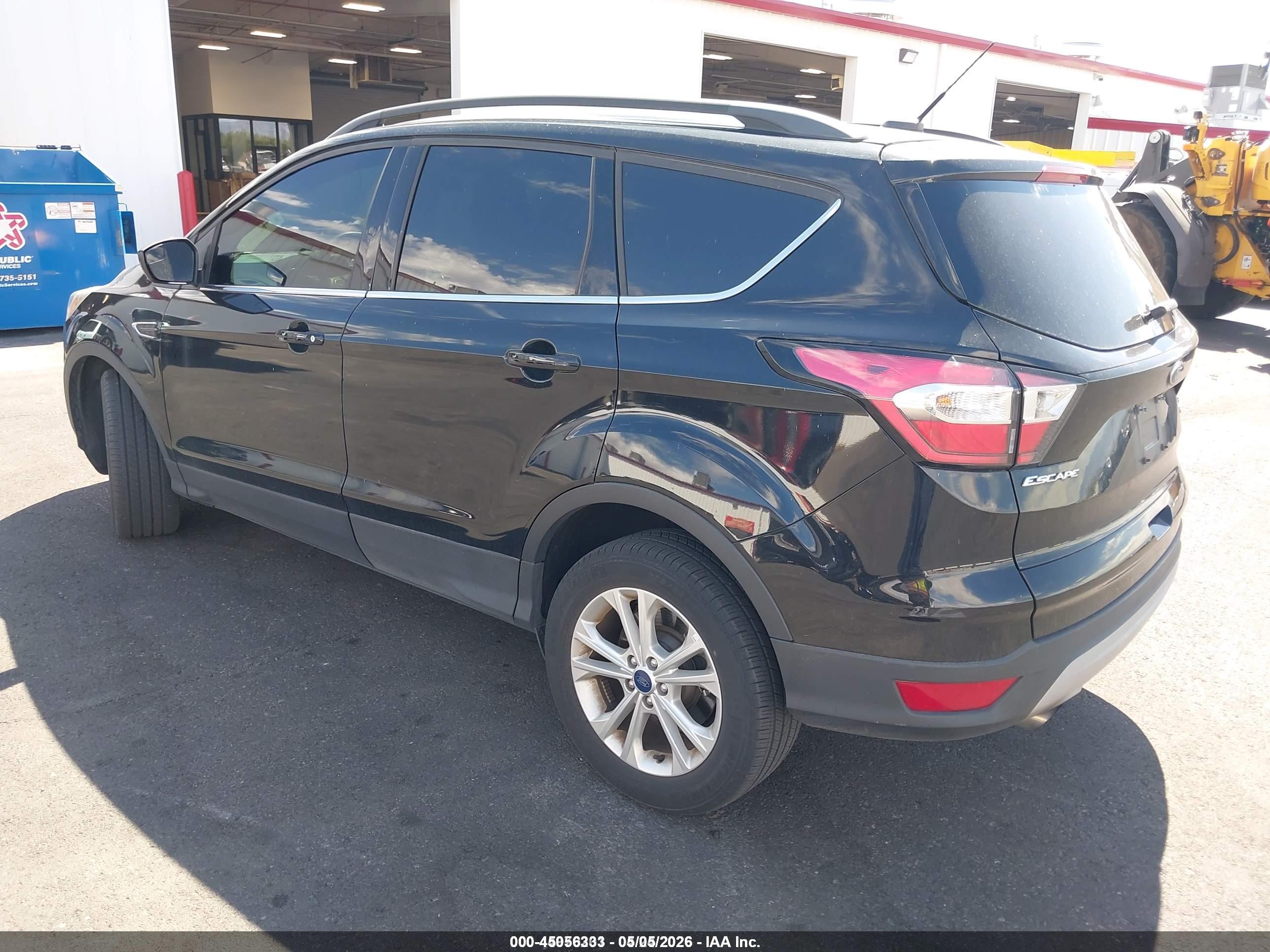 2018 FORD Escape — VIN 1FMCU9GD7JUD08609 — photo 3