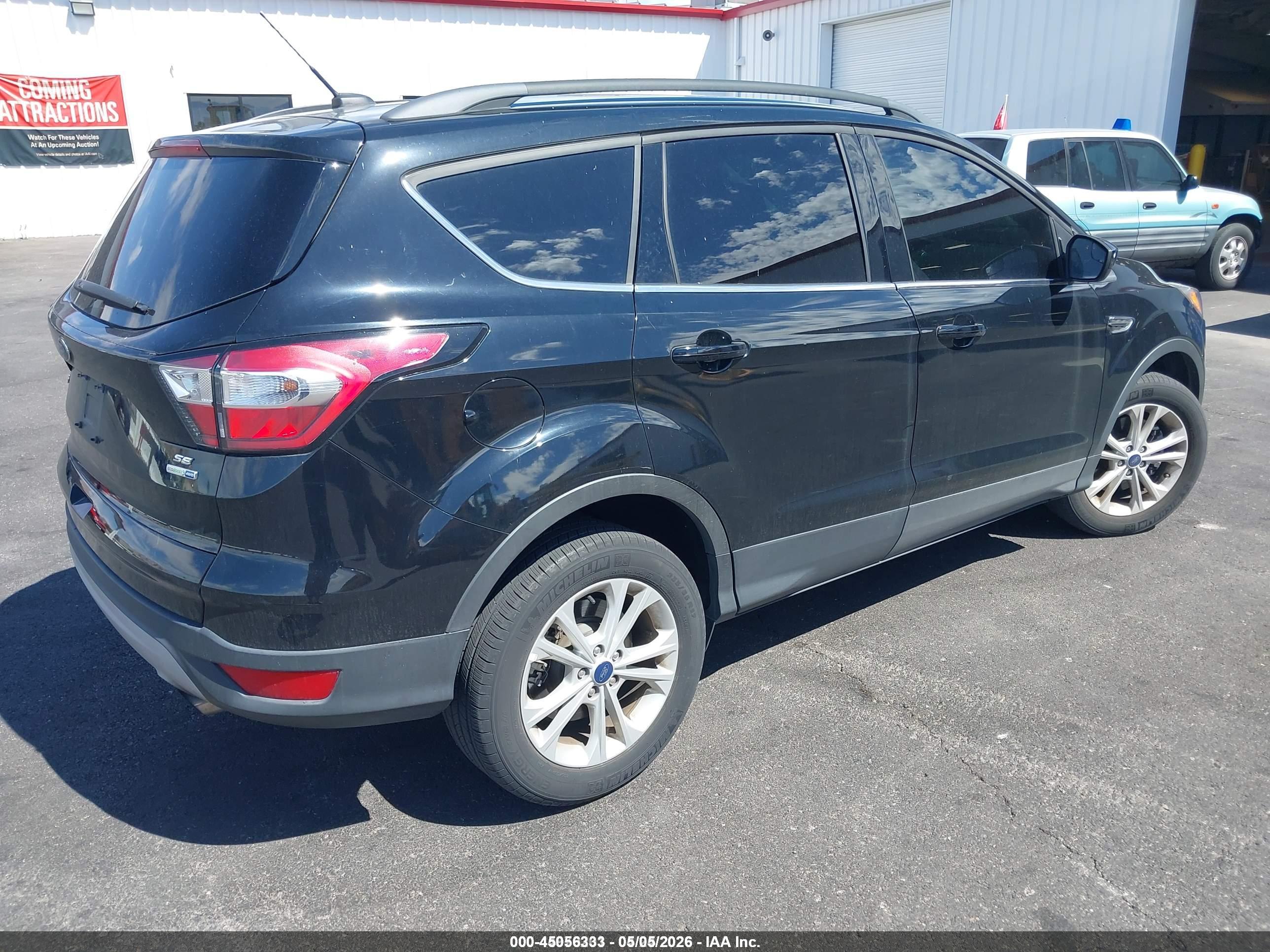2018 FORD Escape — VIN 1FMCU9GD7JUD08609 — photo 4