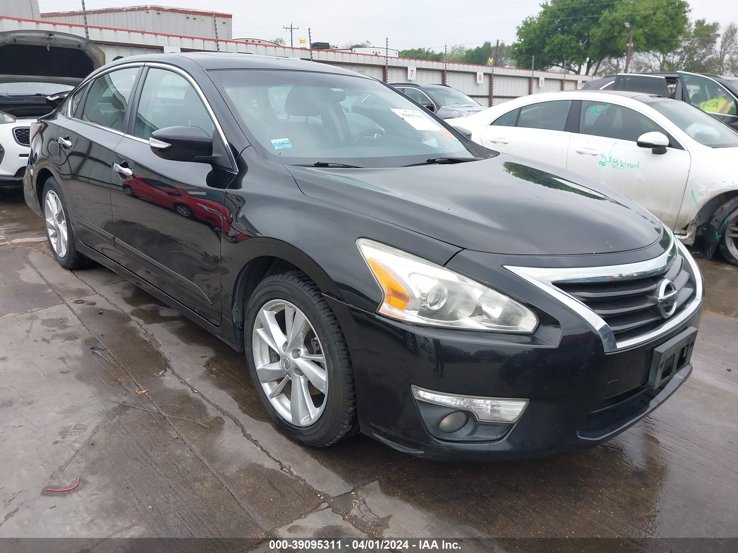 2015 NISSAN ALTIMA — VIN 1N4AL3AP4FN876029 — photo 1 of 16
